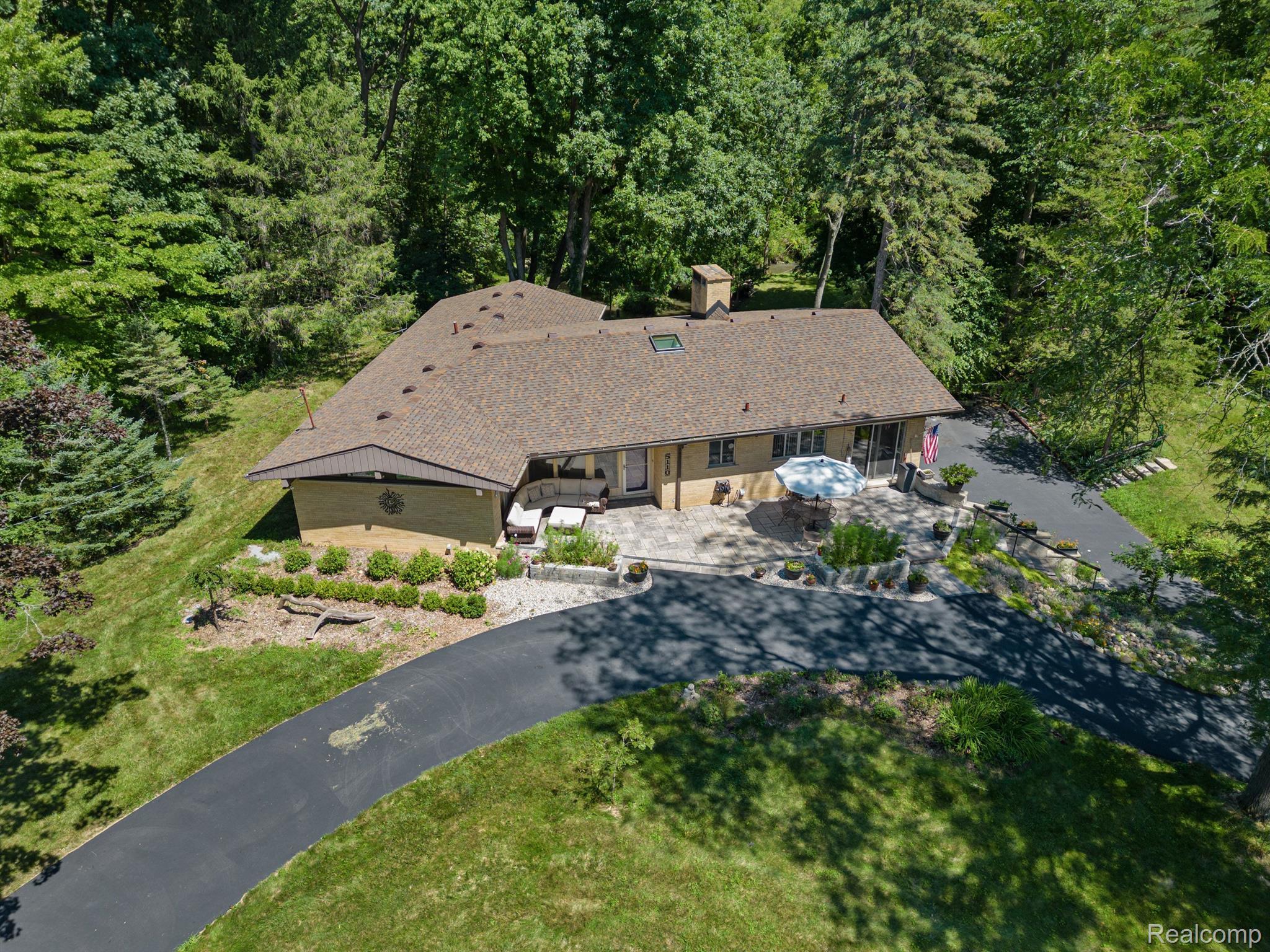 5110 Old Court