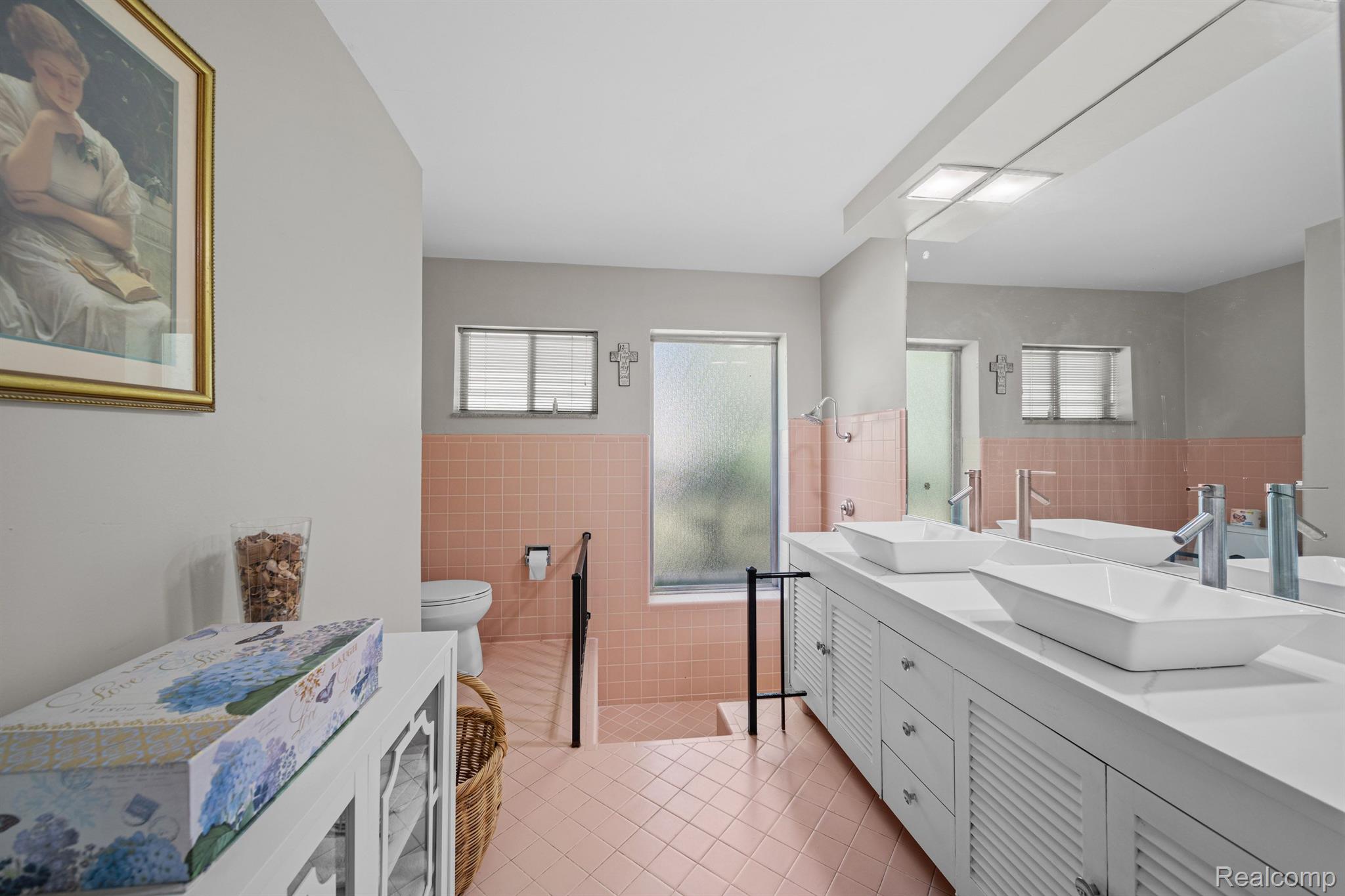 5110 Old Court