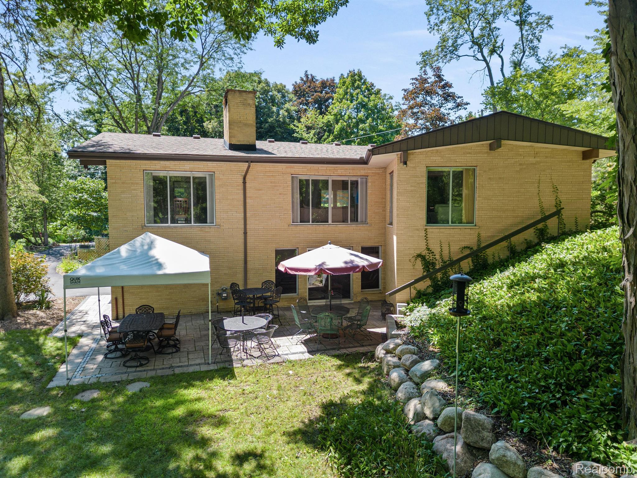 5110 Old Court