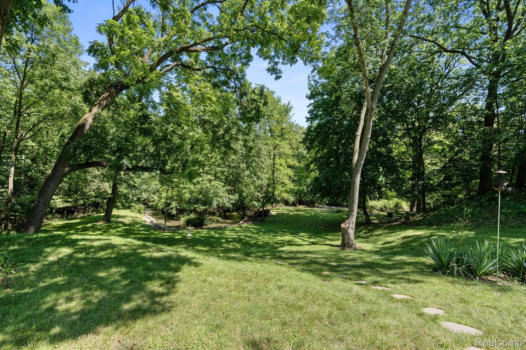 5110 Old Court