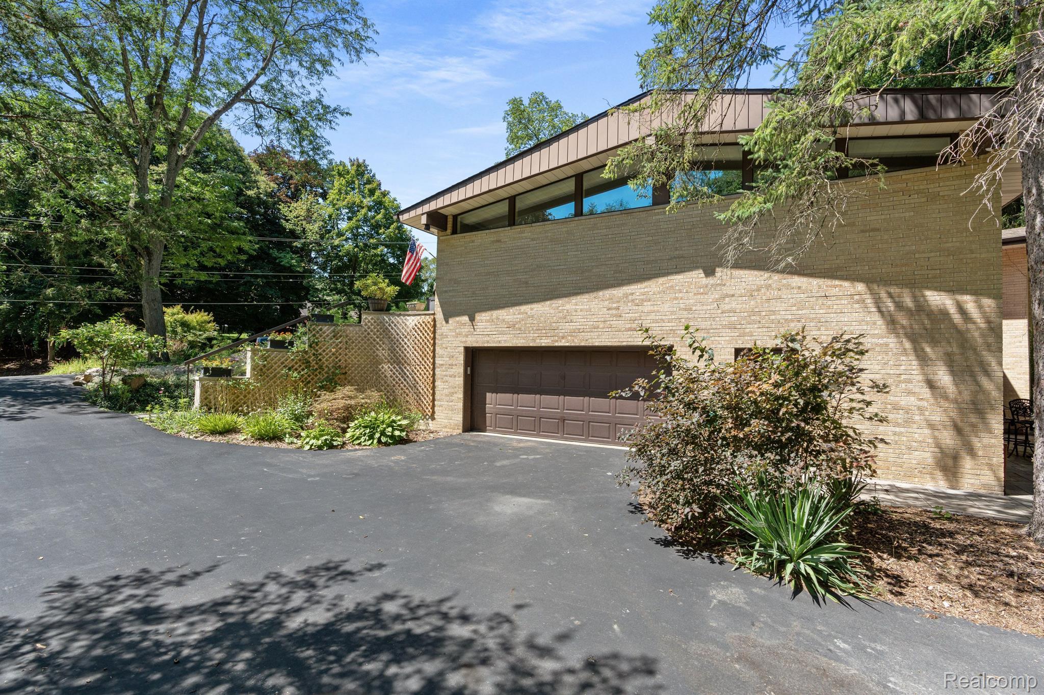 5110 Old Court