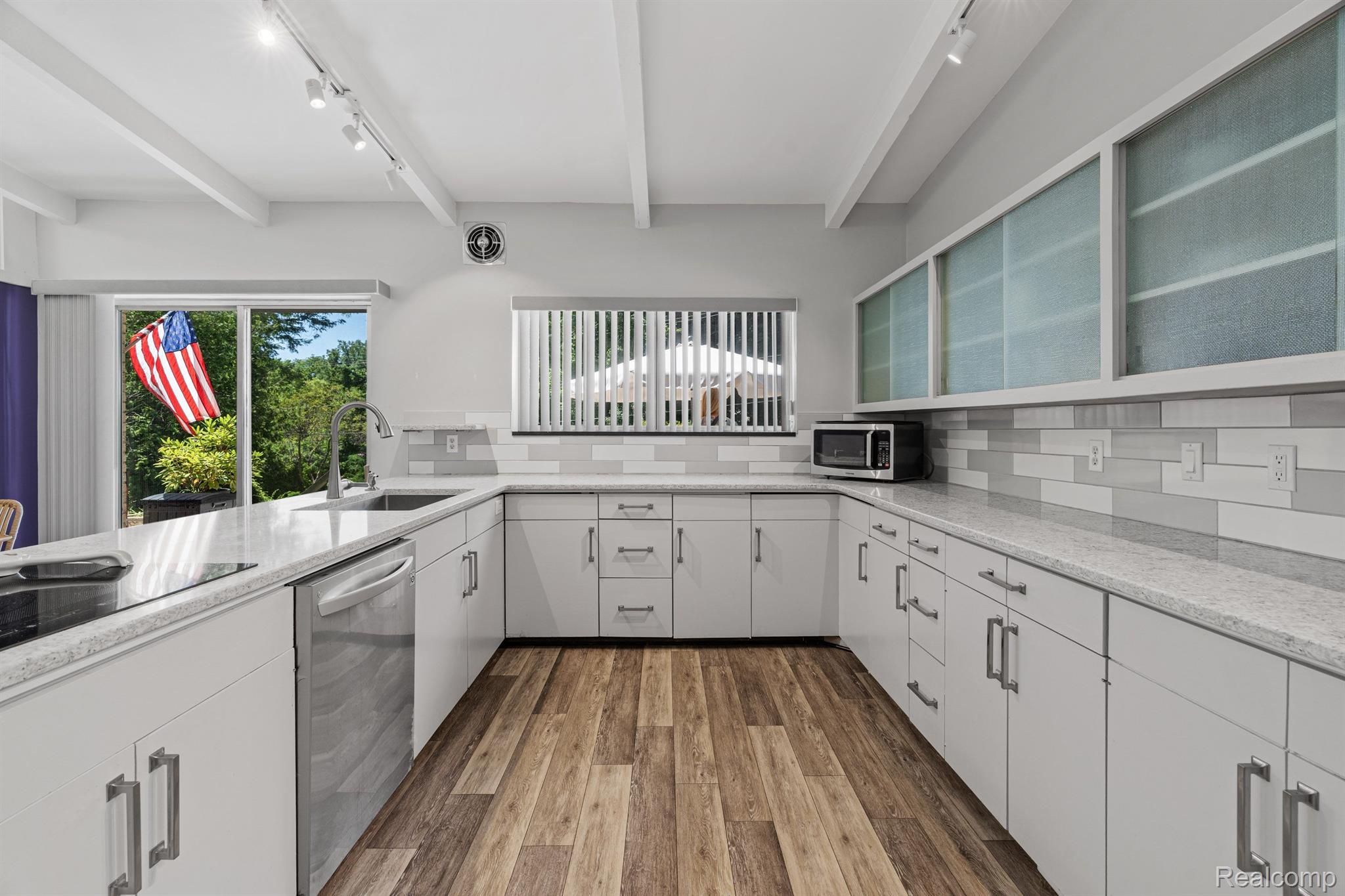 5110 Old Court