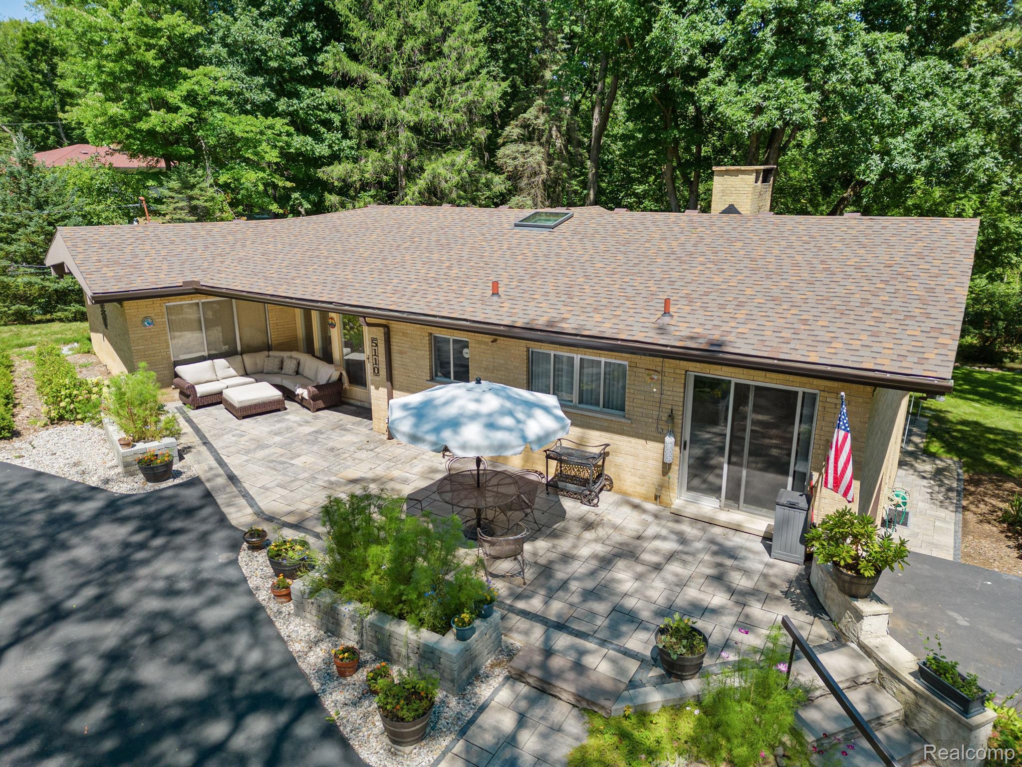 5110 Old Court