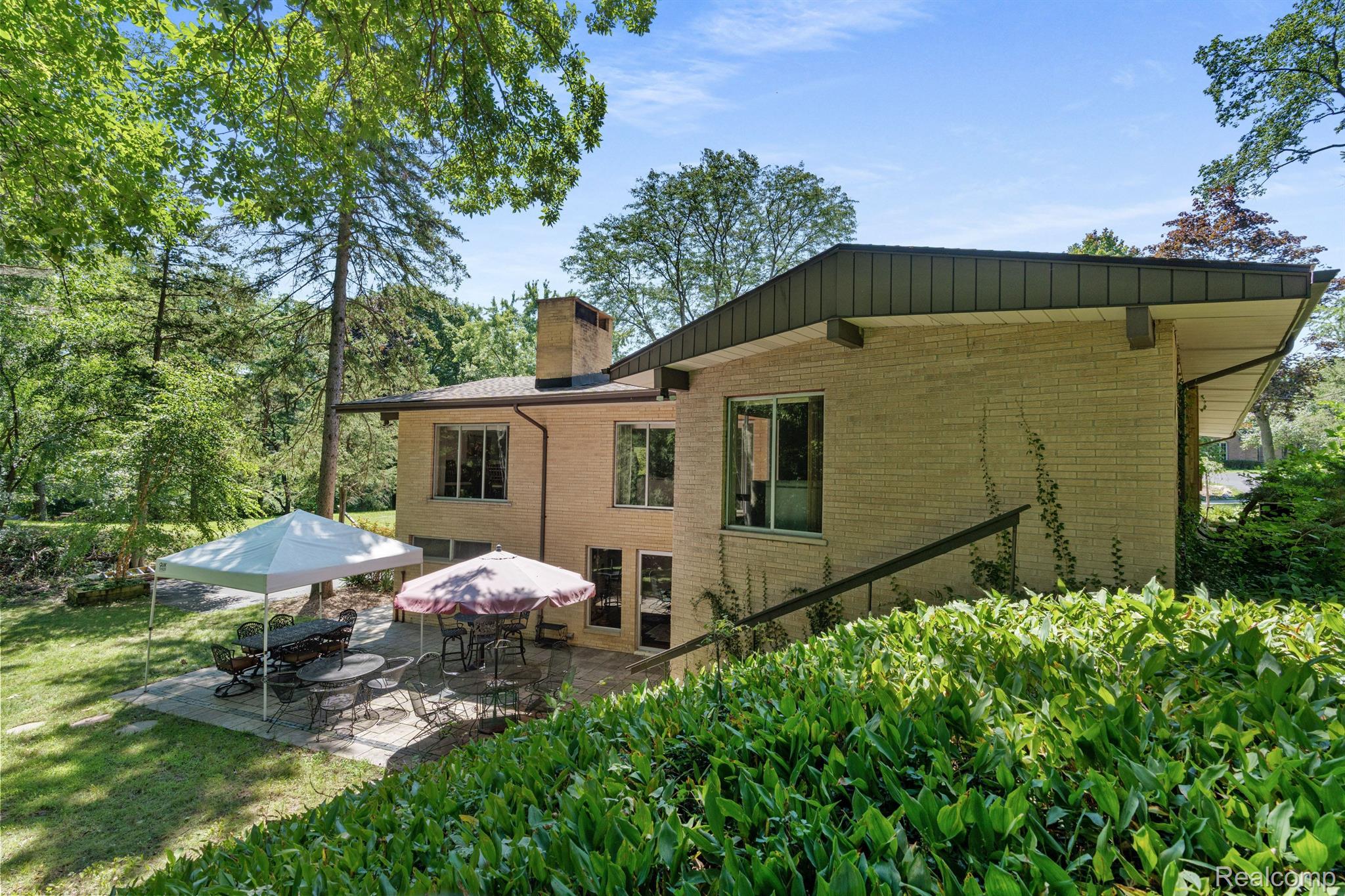 5110 Old Court
