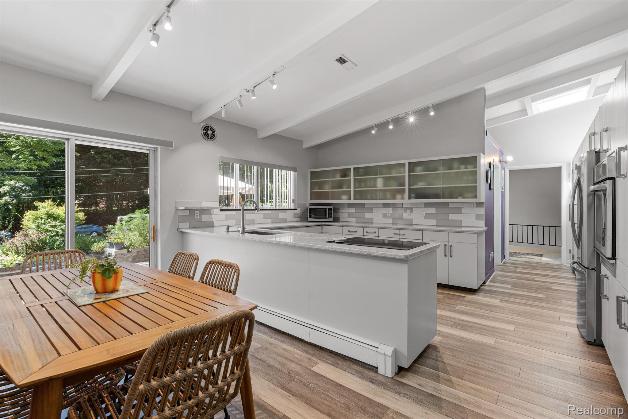 5110 Old Court