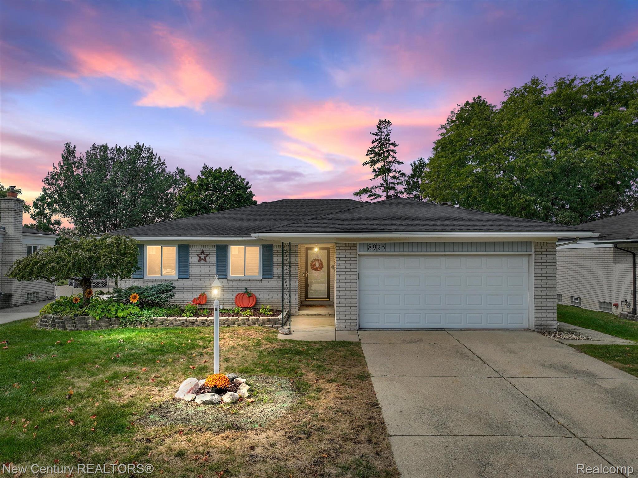 8925 INDEPENDENCE Drive