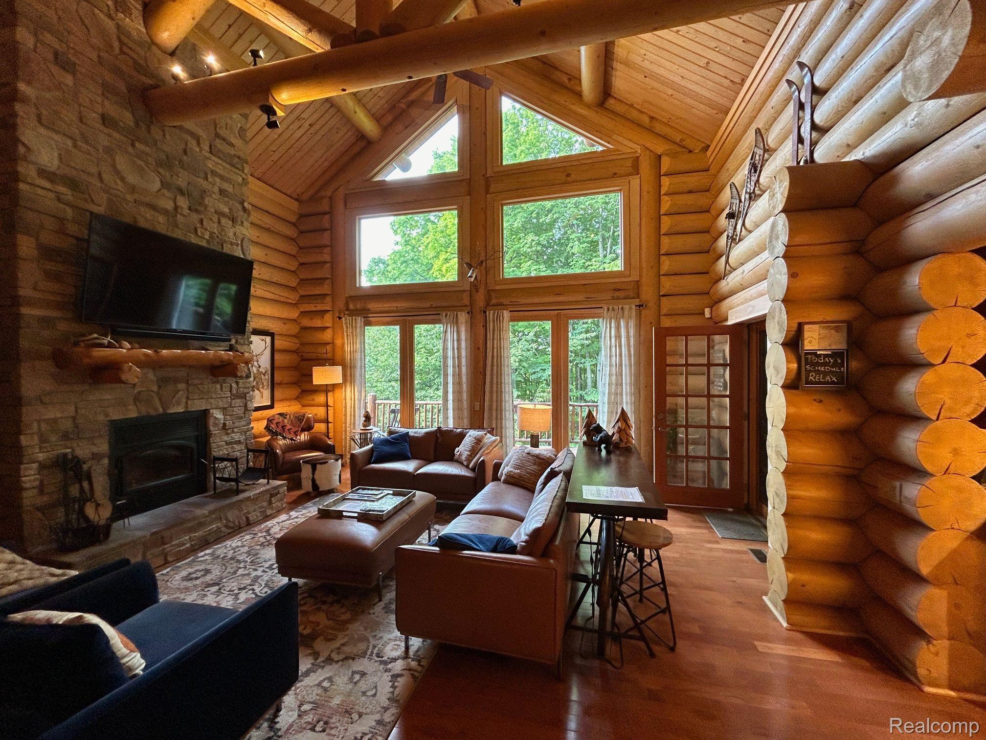 6004 Spyglass Hill Court