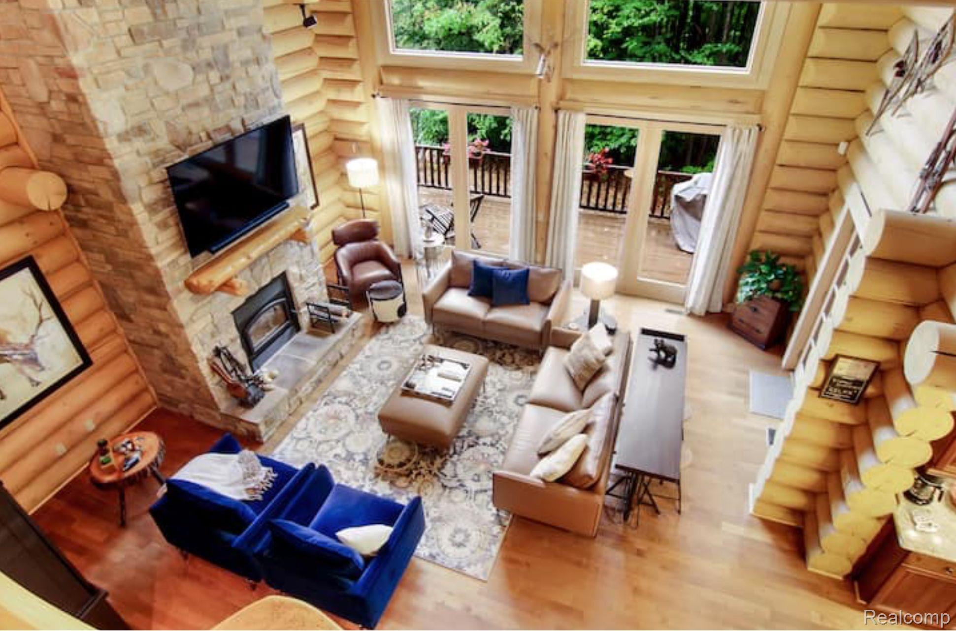 6004 Spyglass Hill Court