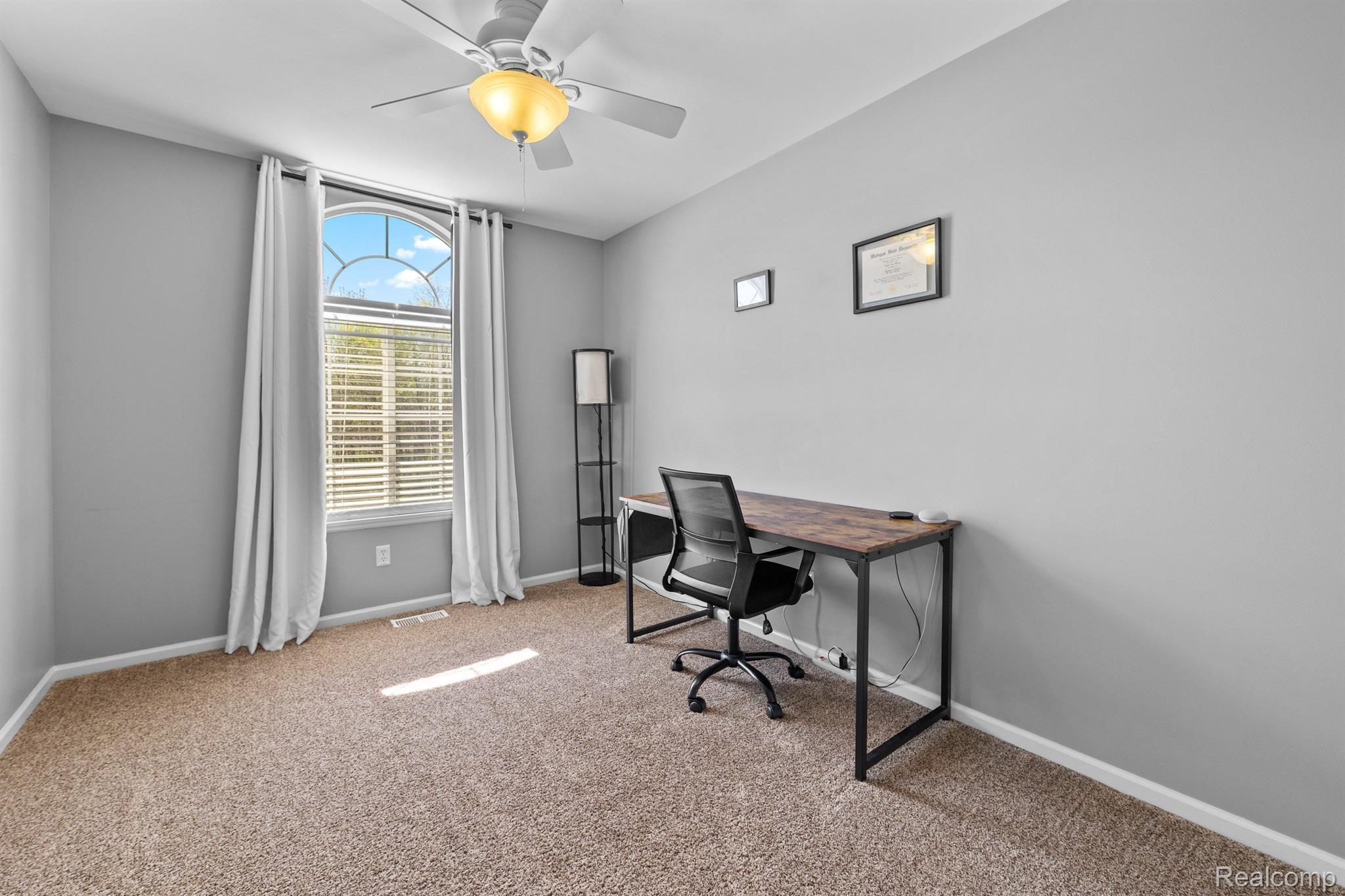 6101 Maple Trail