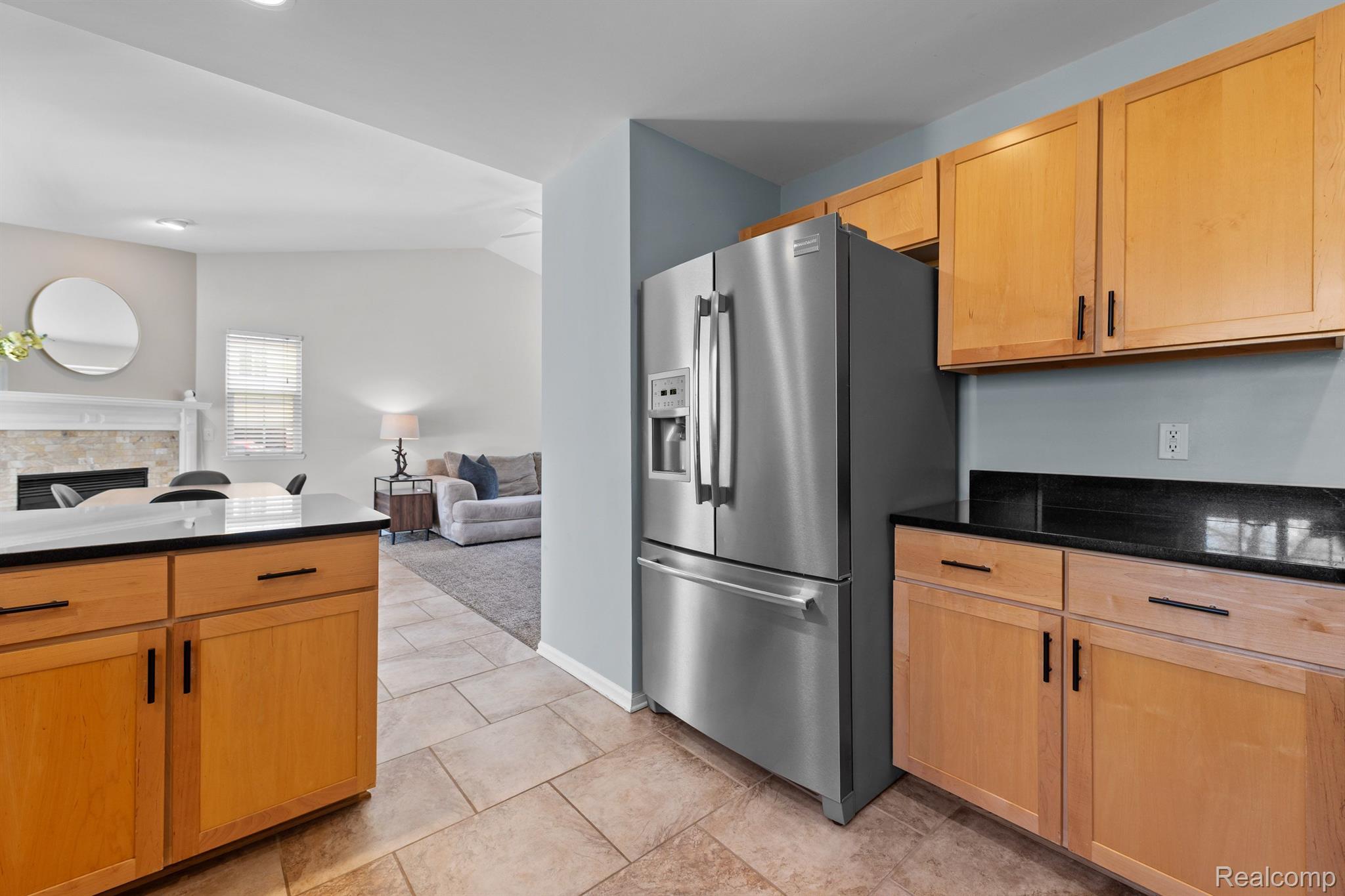 6101 Maple Trail