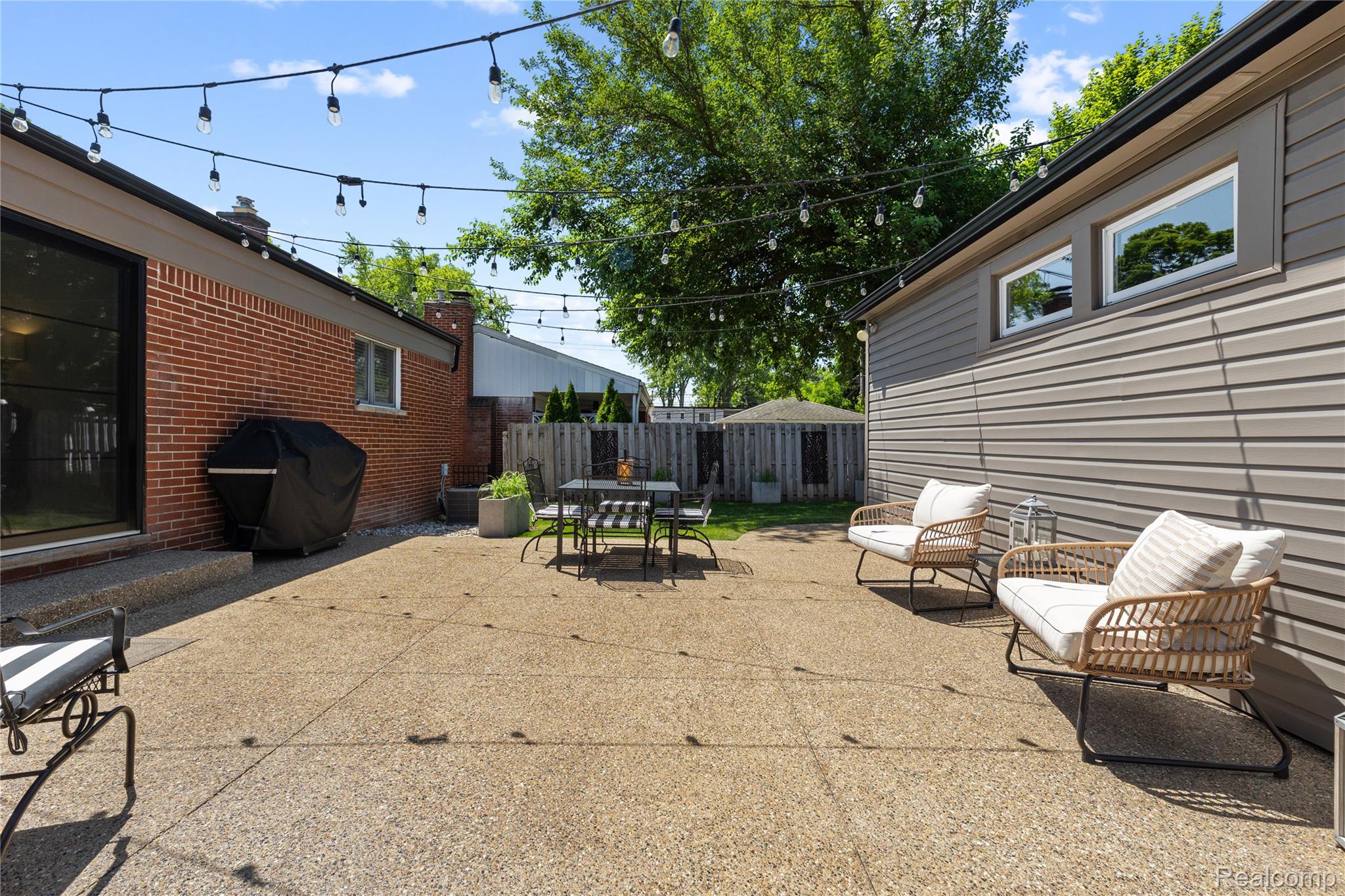 3521 Hillside Drive