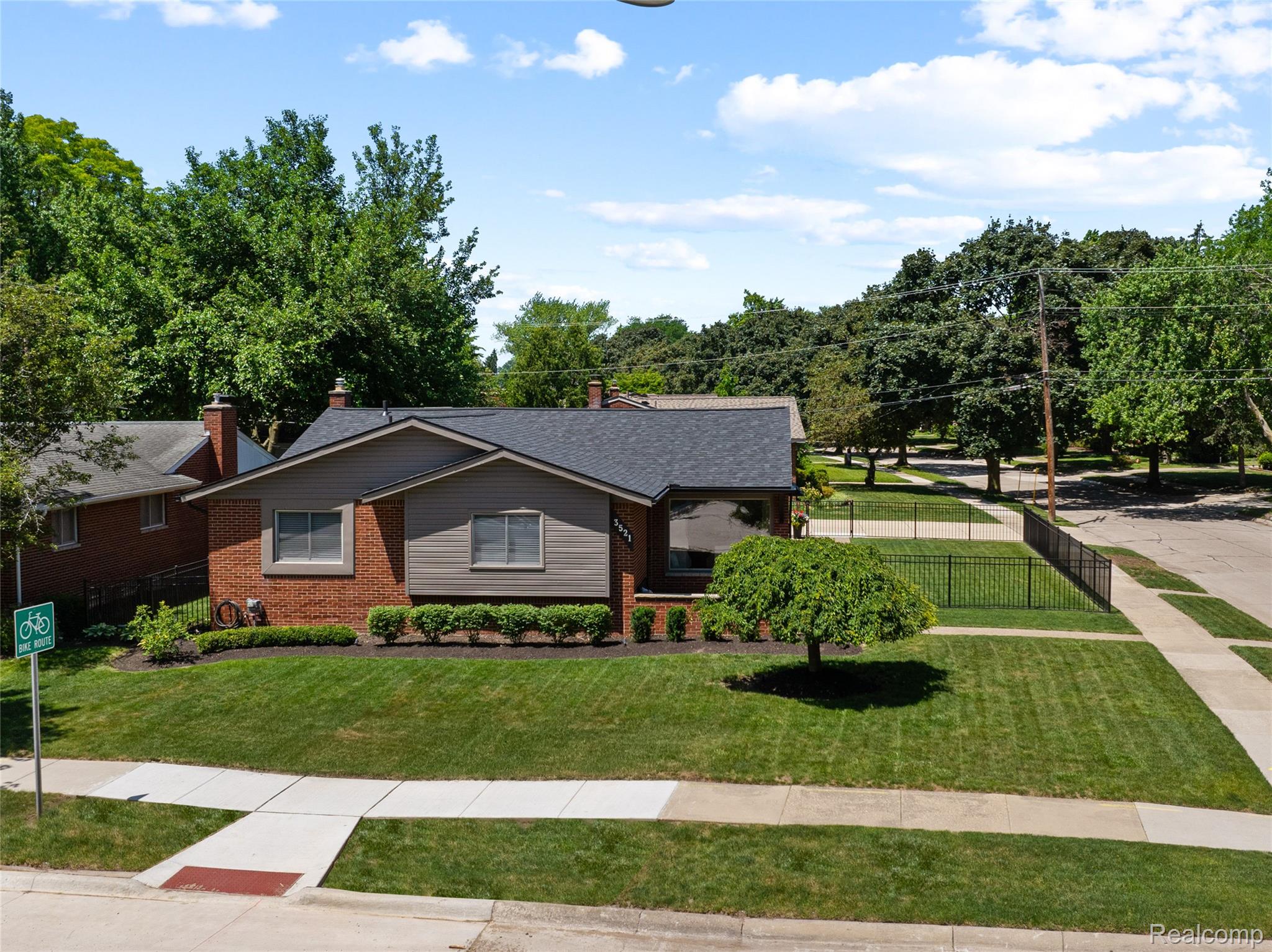 3521 Hillside Drive
