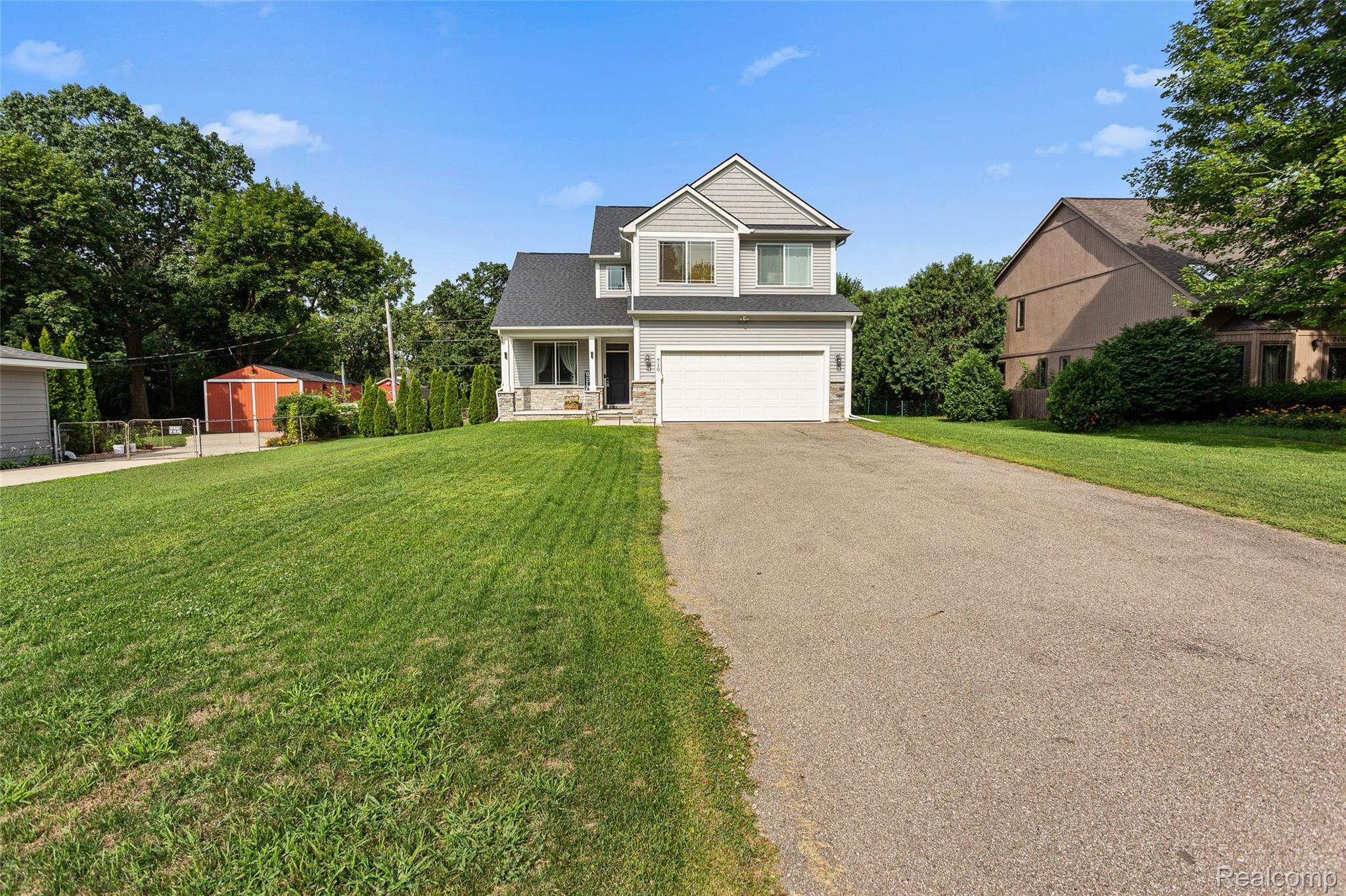 710 Pine Tree Road