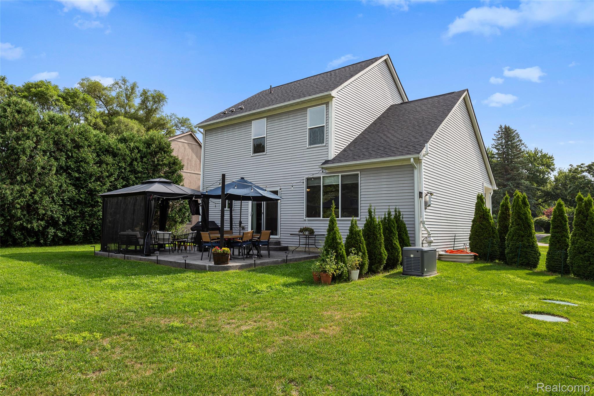 710 Pine Tree Road