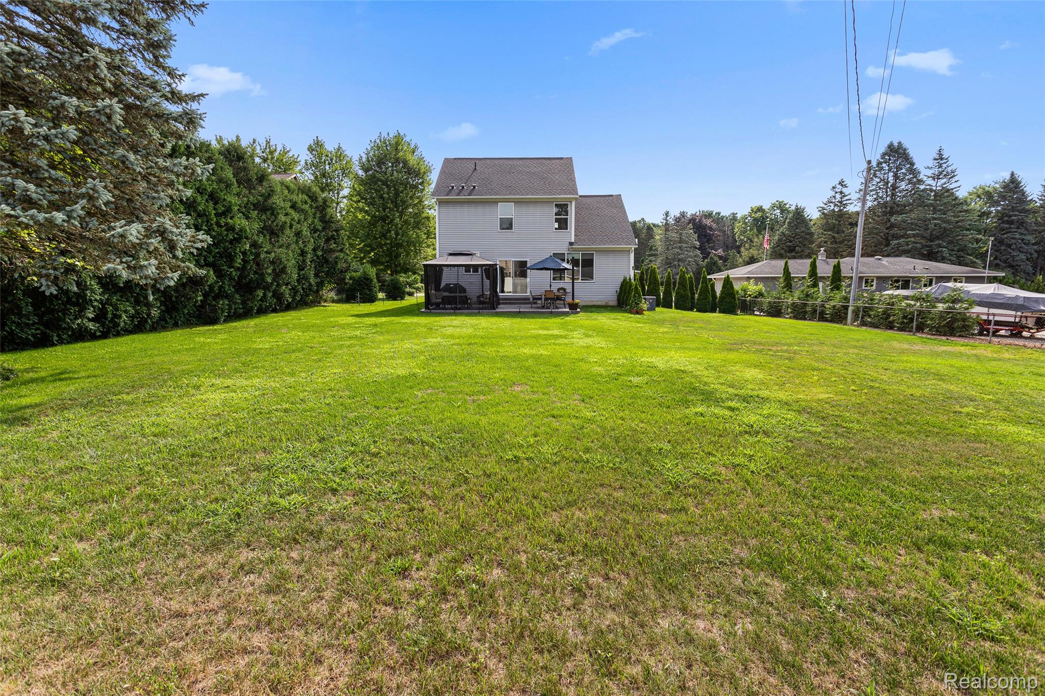 710 Pine Tree Road