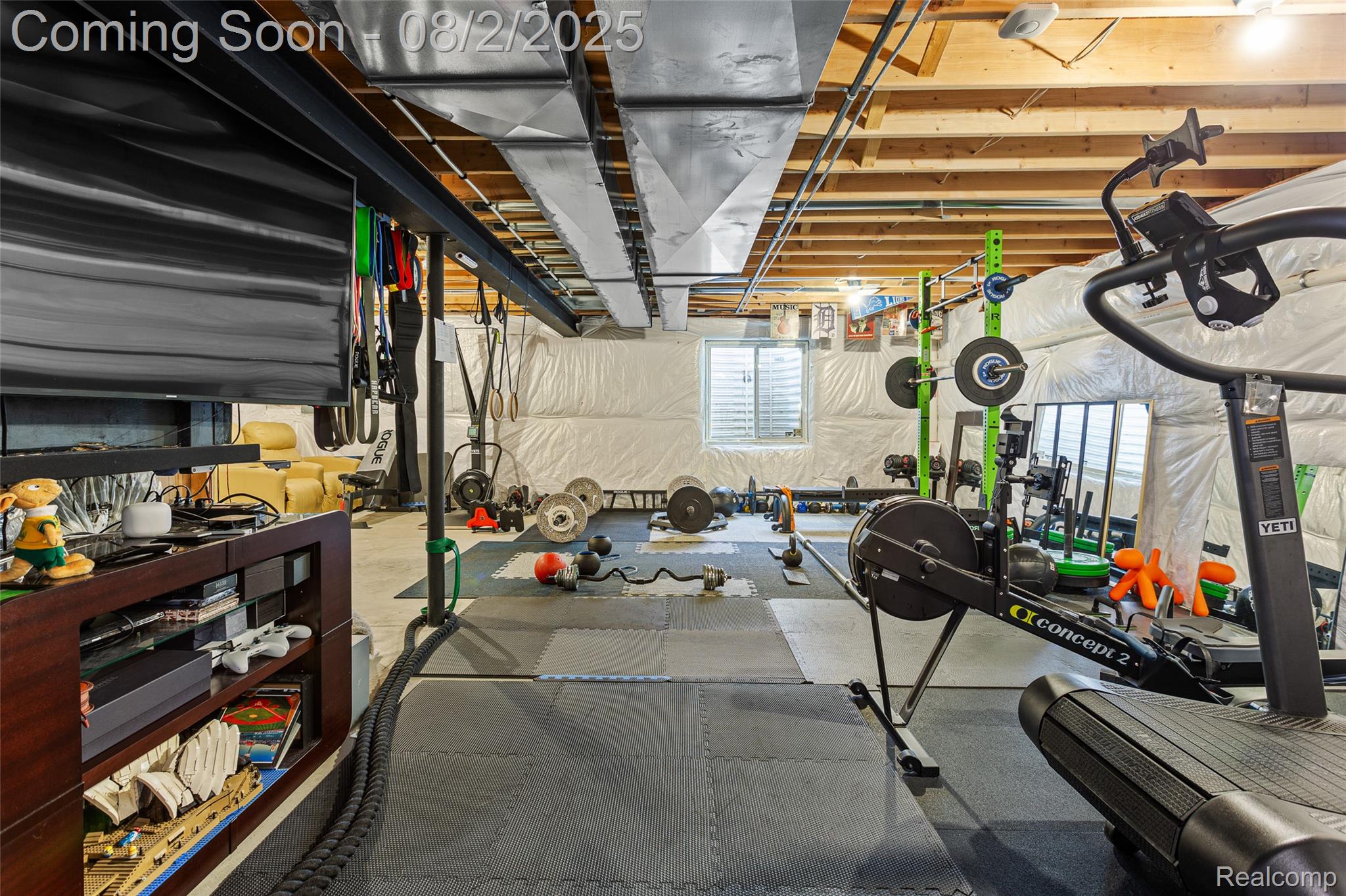 710 Pine Tree Road