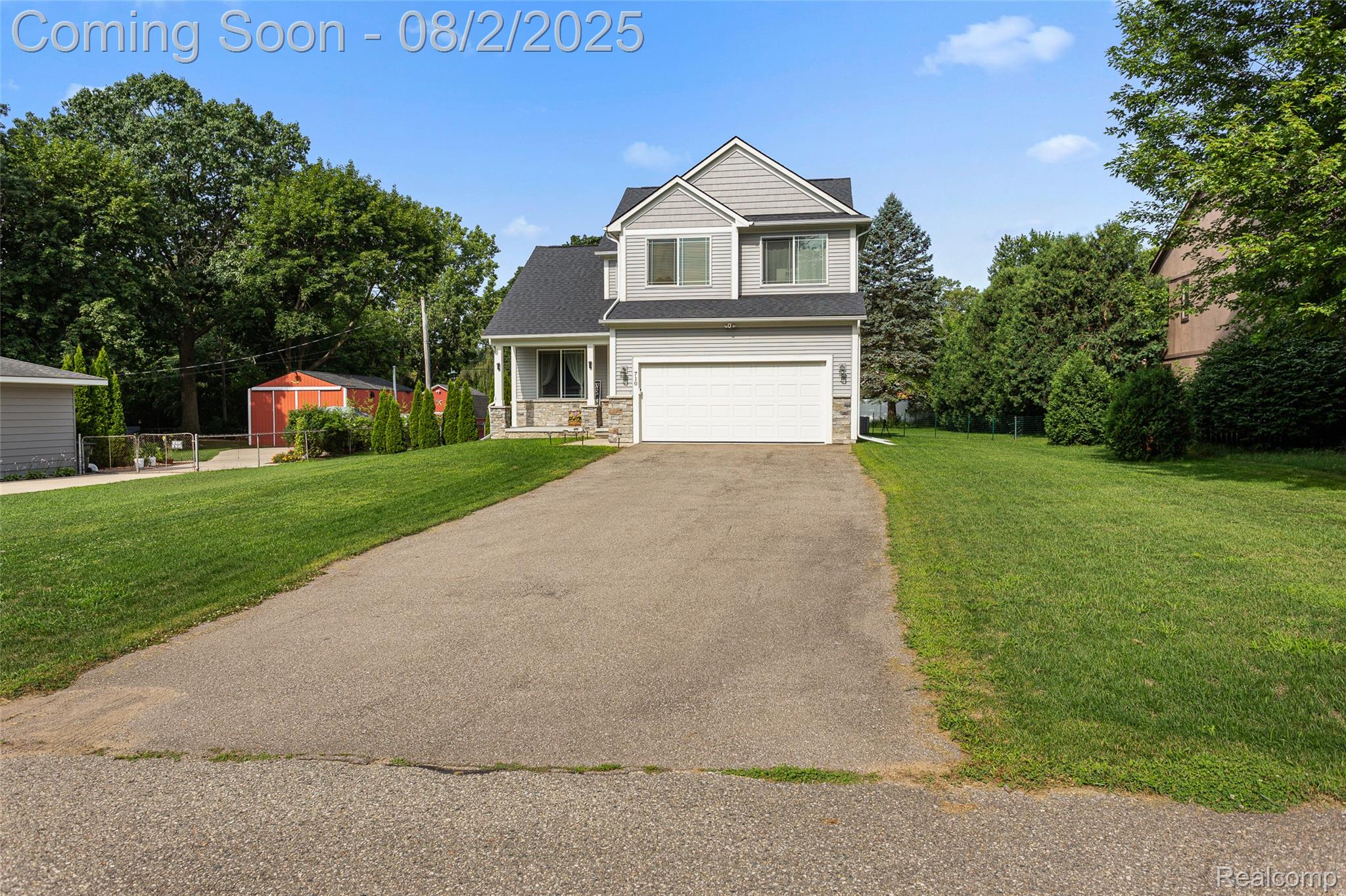 710 Pine Tree Road