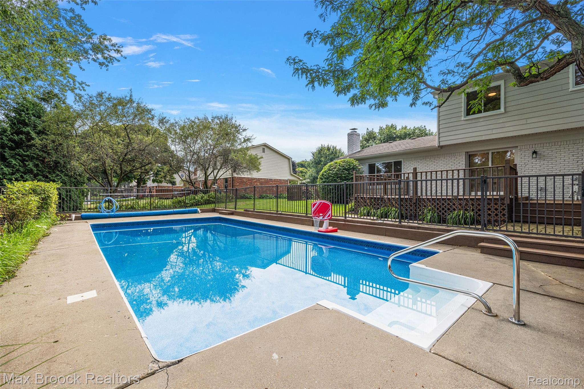 5362 Hertford Drive