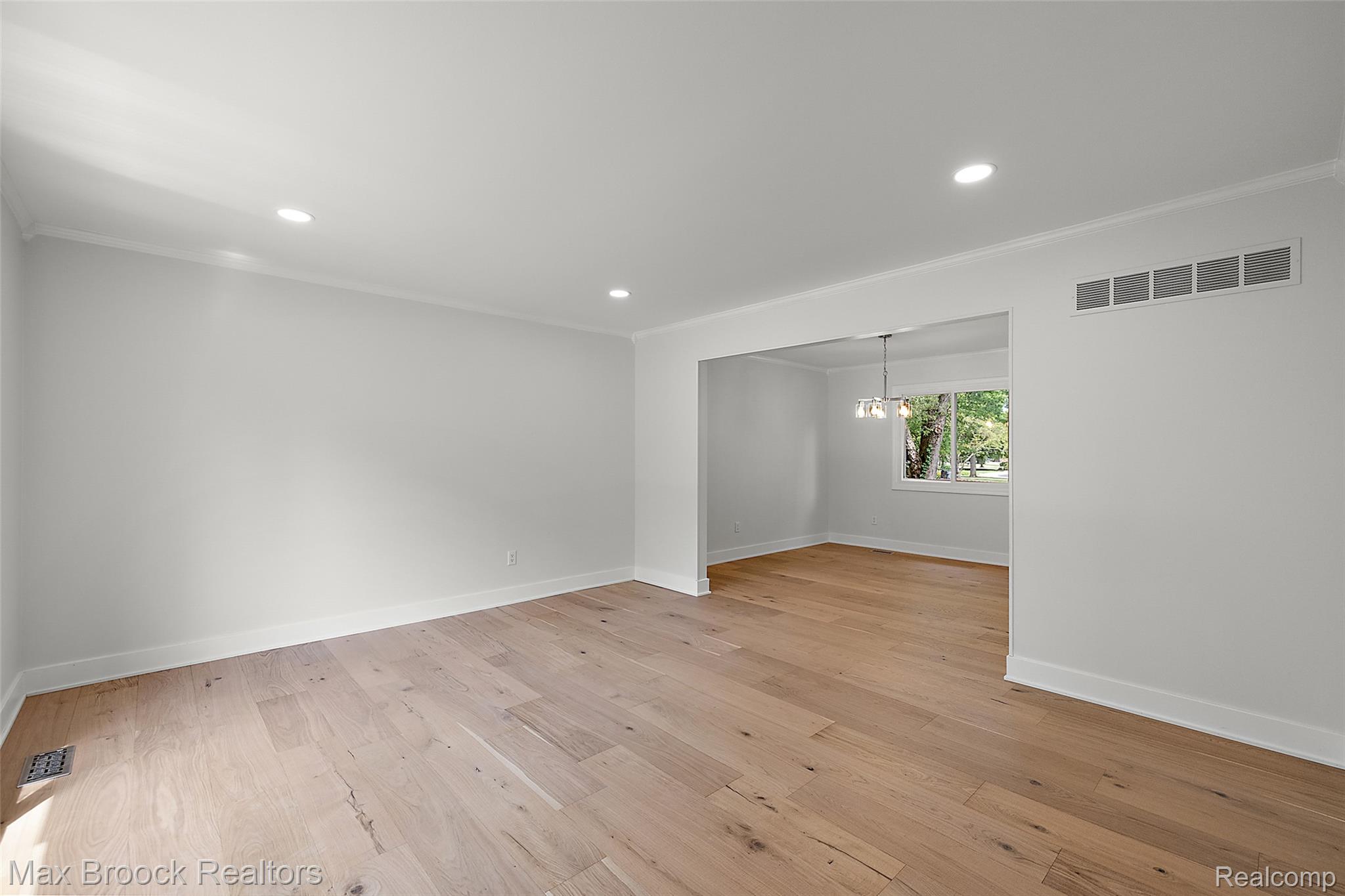 5362 Hertford Drive