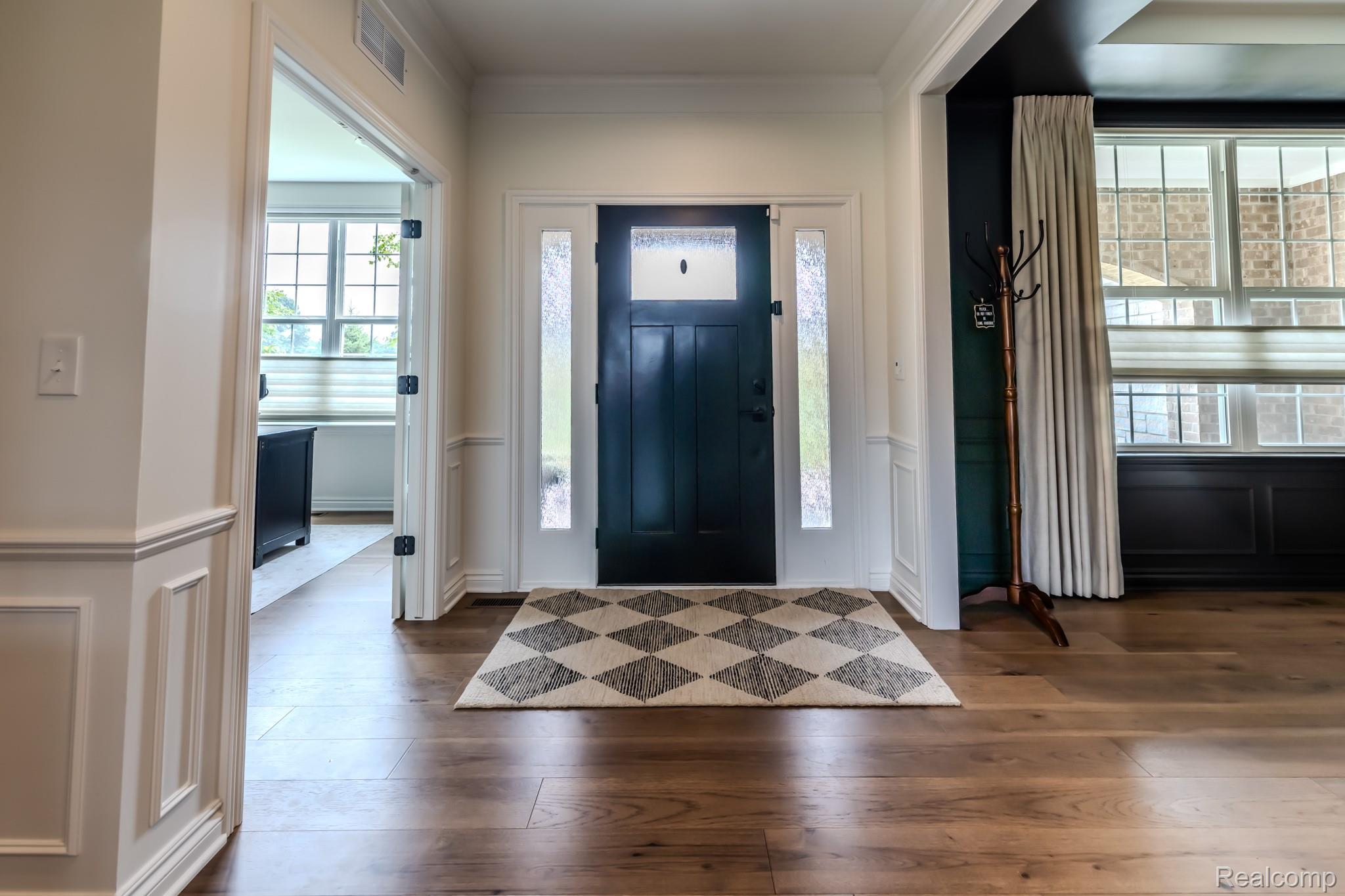 1367 Addington Court