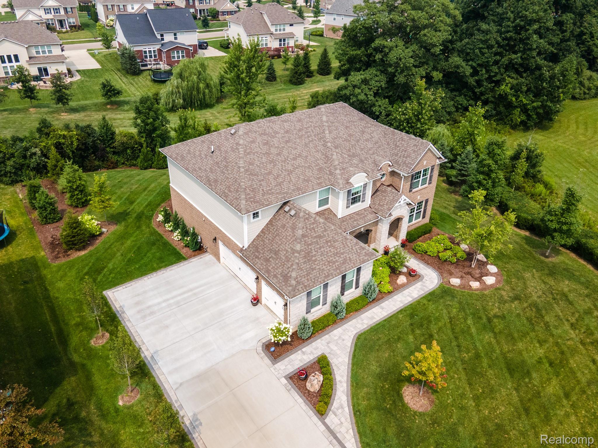 1367 Addington Court