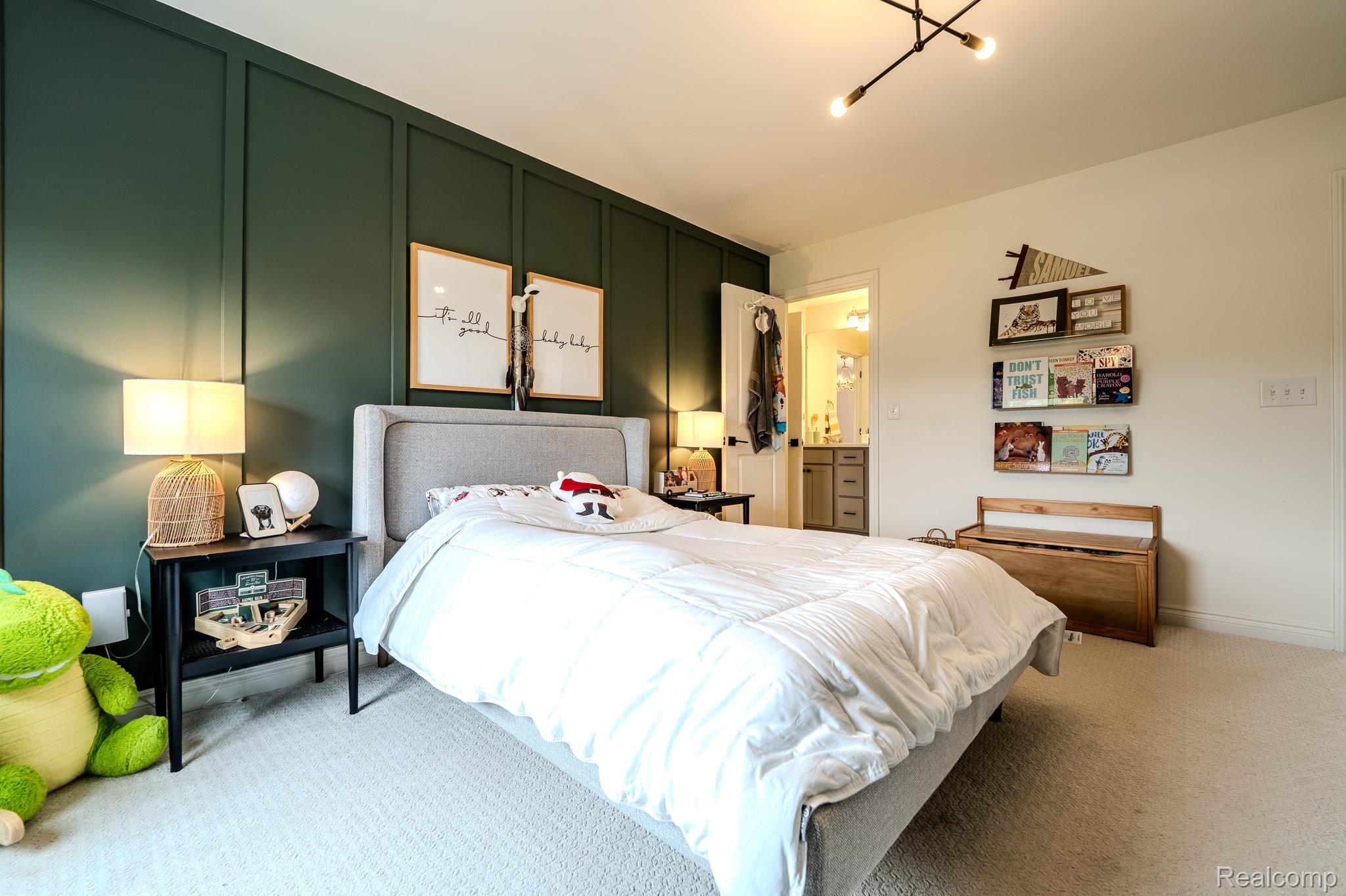 1367 Addington Court