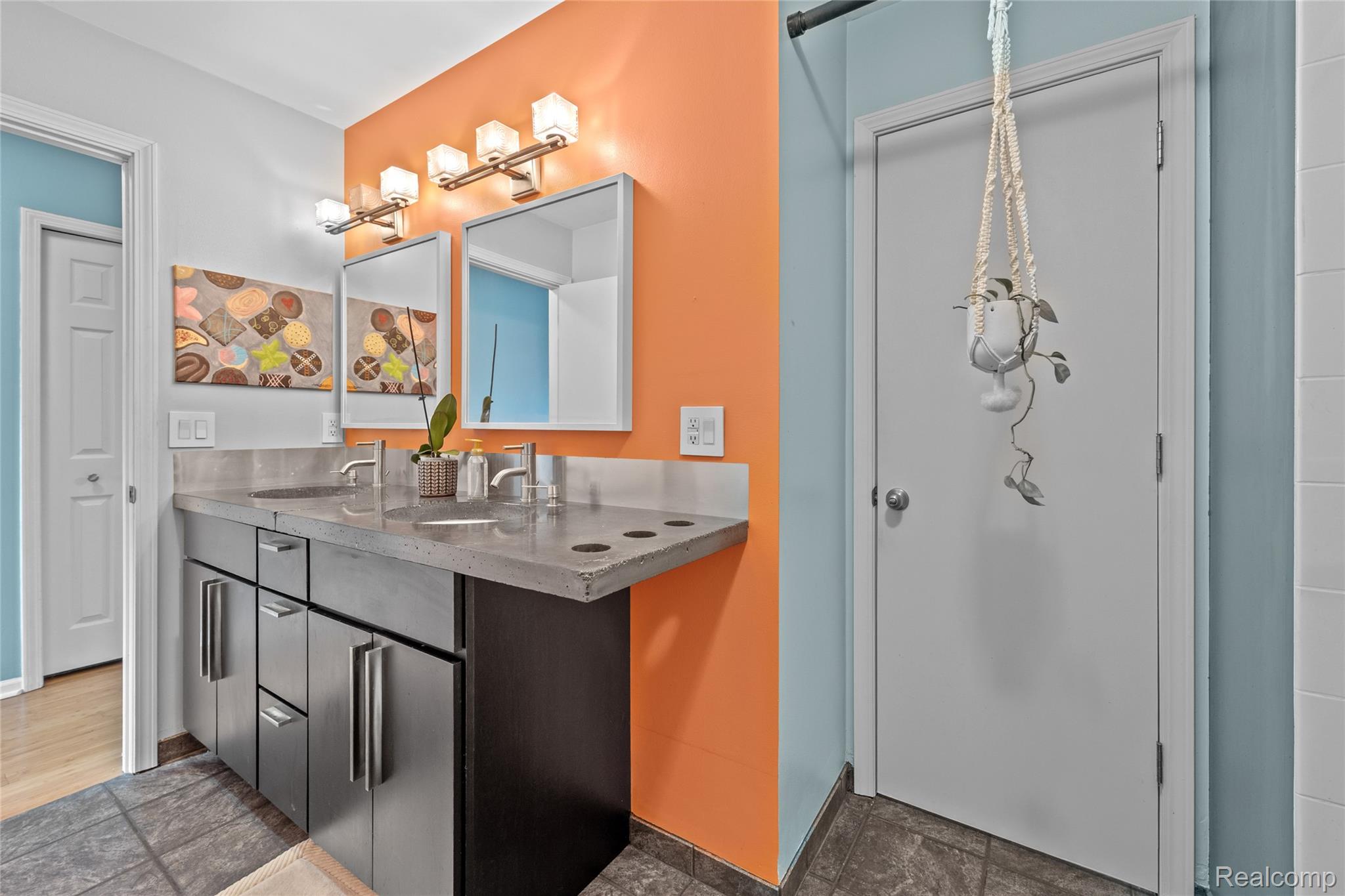 1570 Streamwood Court