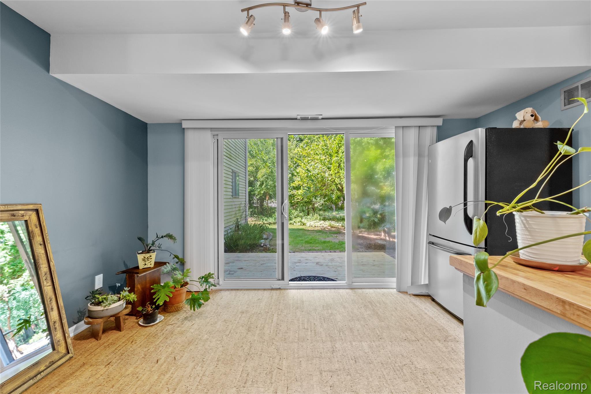 1570 Streamwood Court