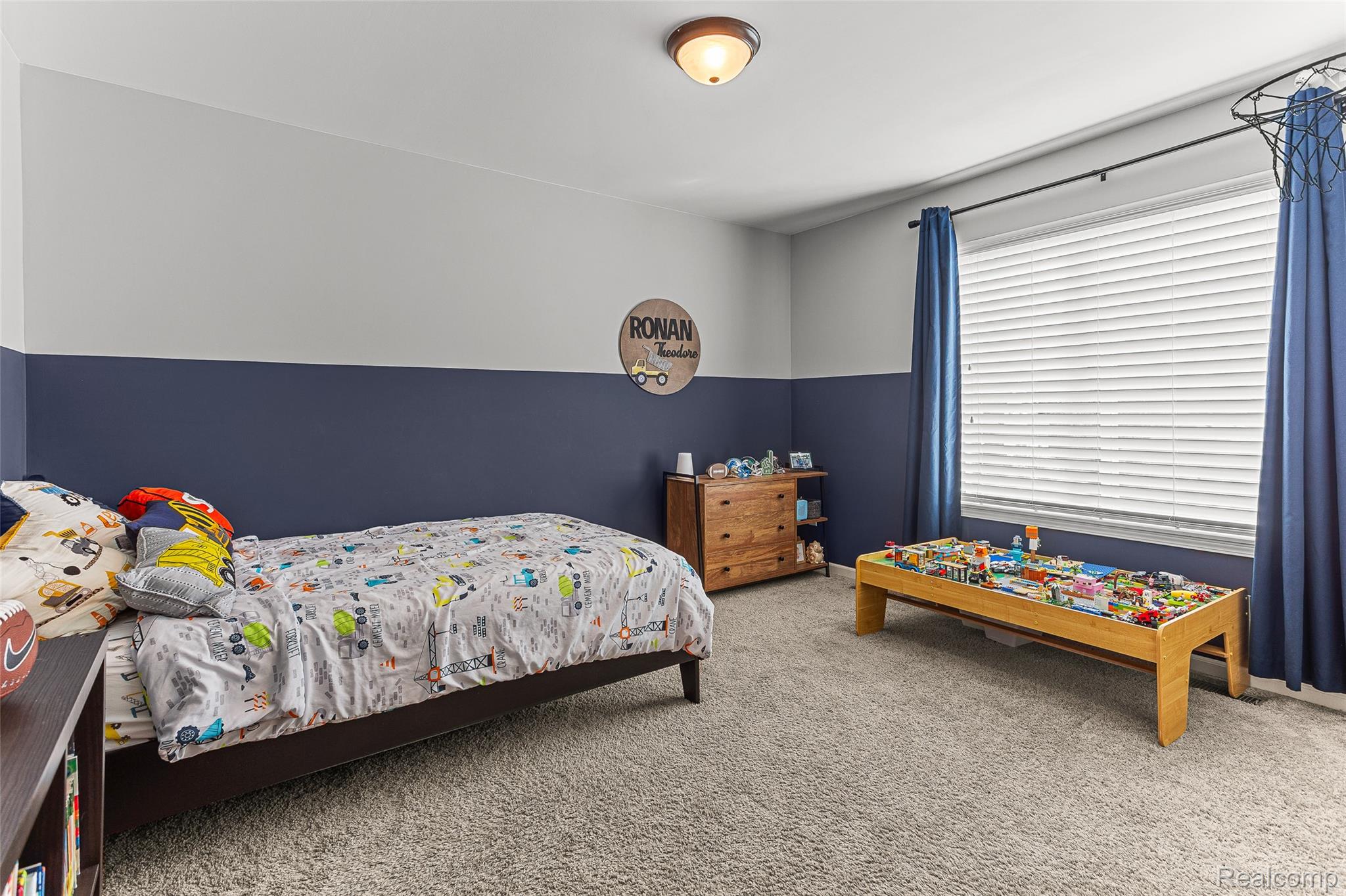 2914 Hartline Drive