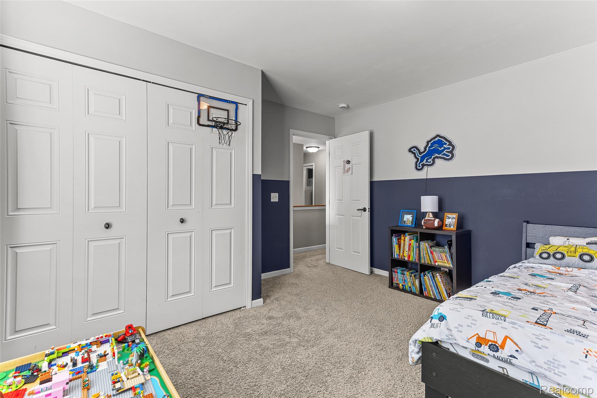 2914 Hartline Drive