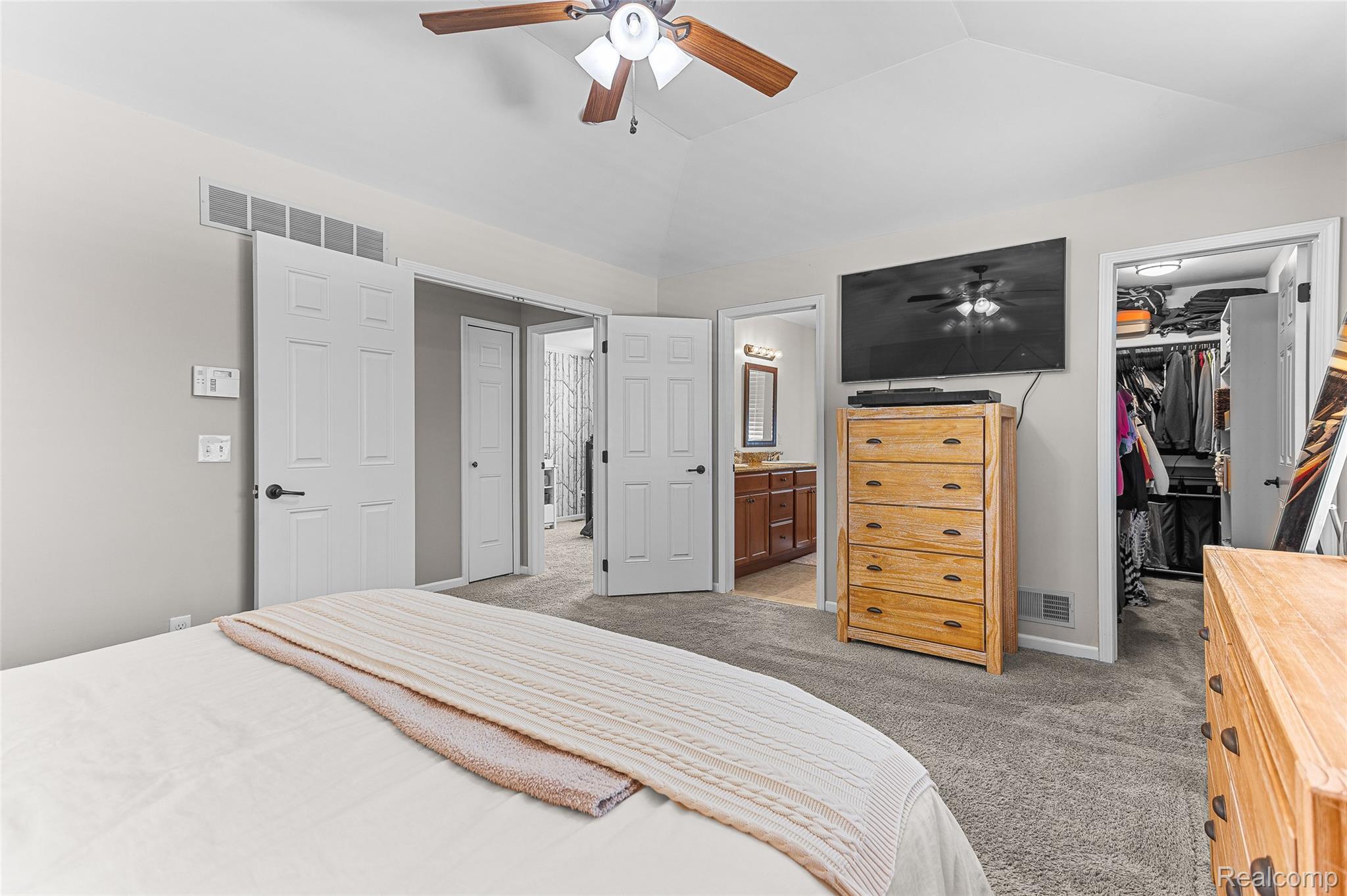2914 Hartline Drive