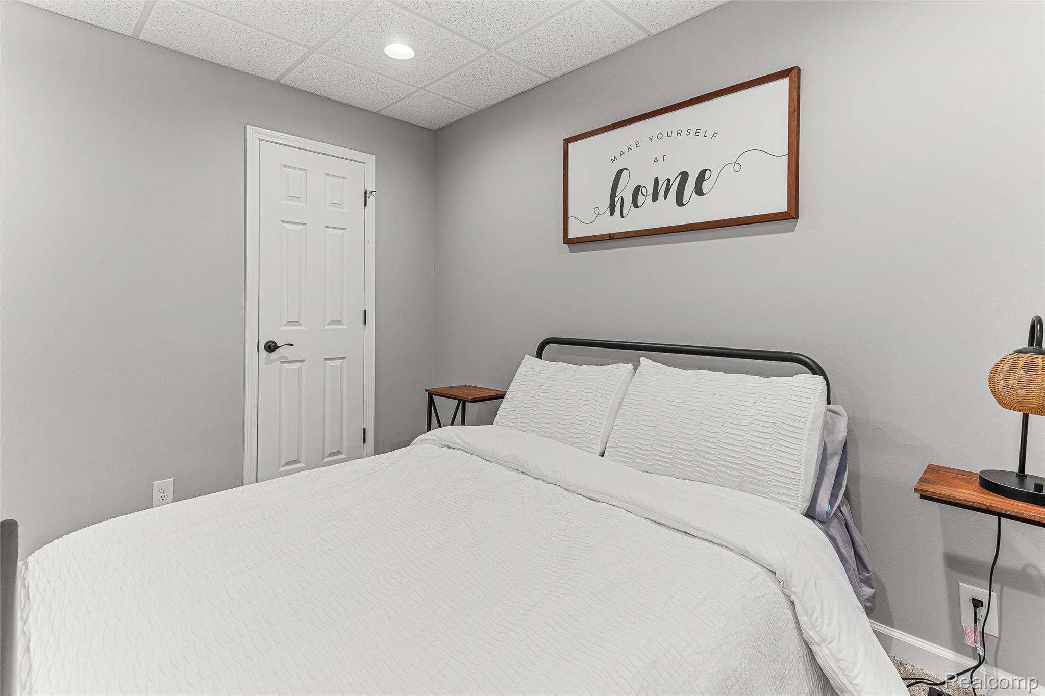 2914 Hartline Drive