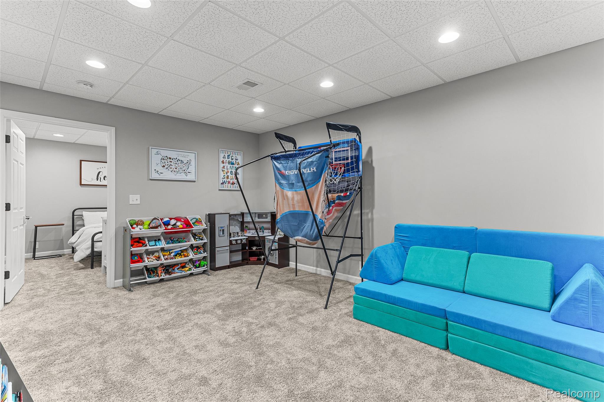 2914 Hartline Drive