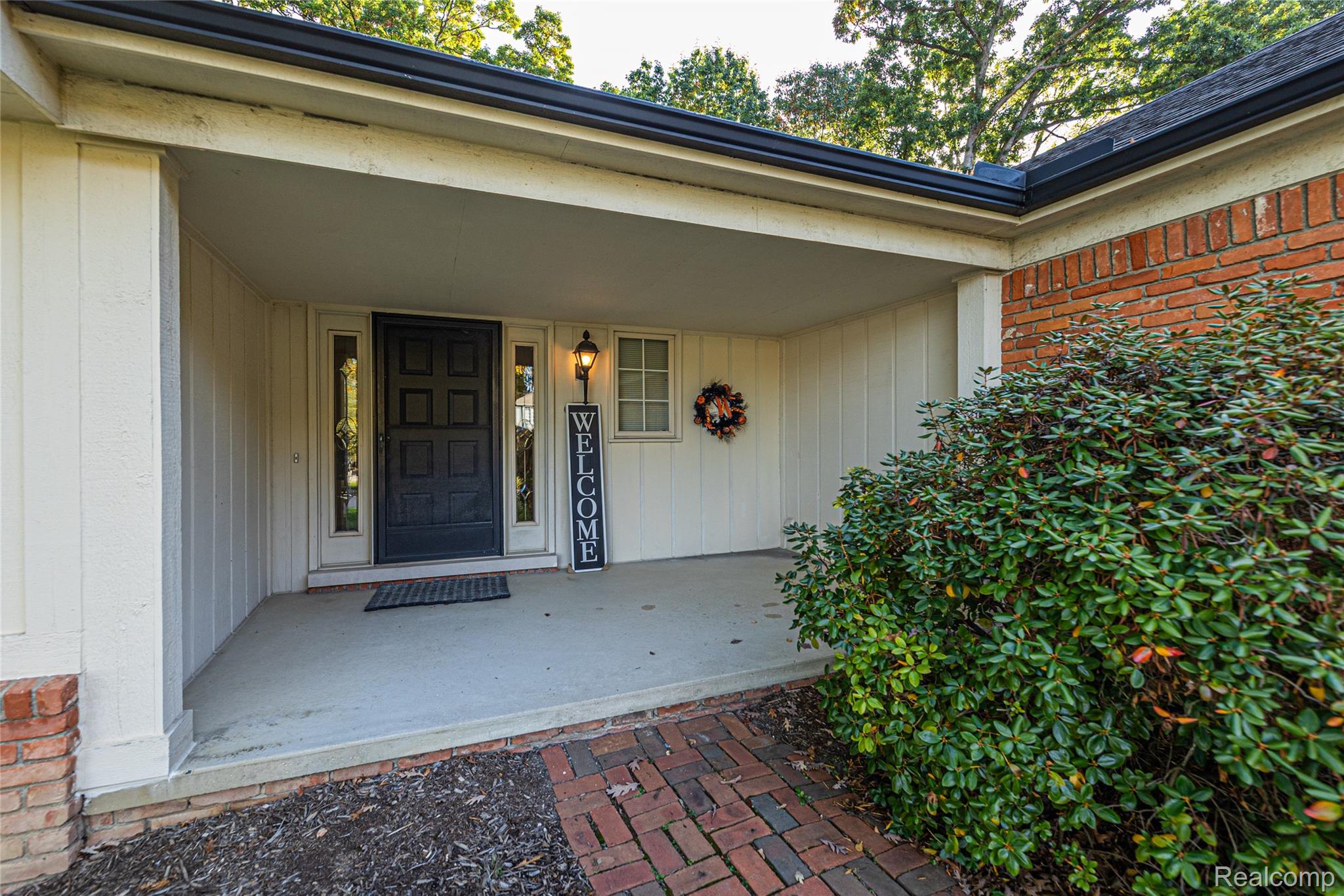 448 Streamview Court