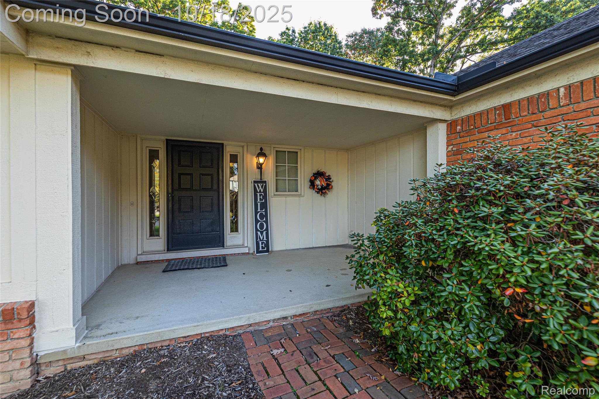 448 Streamview Court