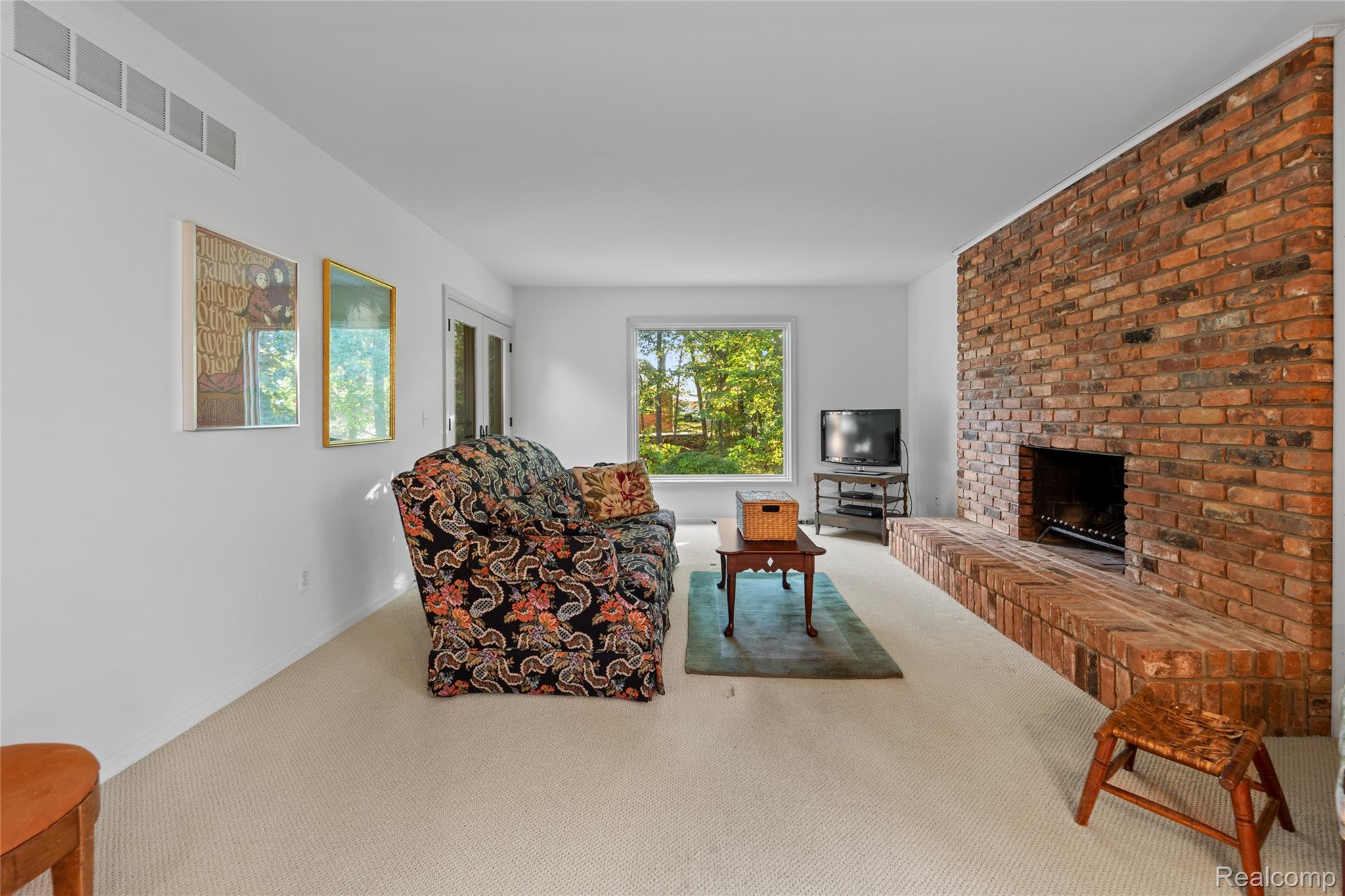 448 Streamview Court