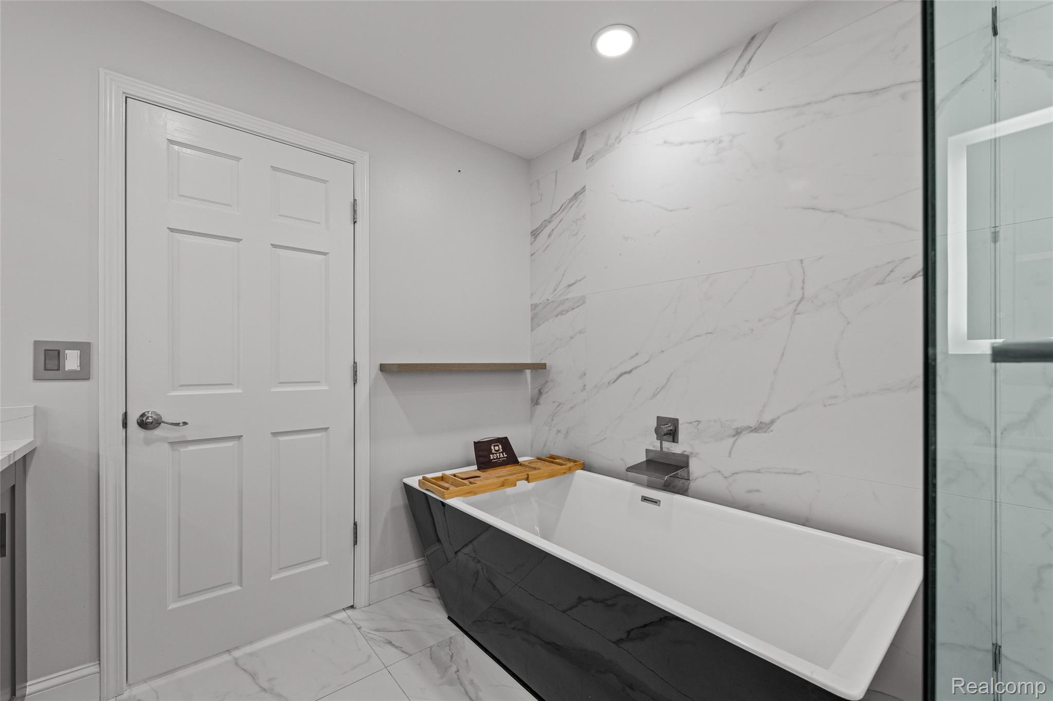 49775 Keycove Street