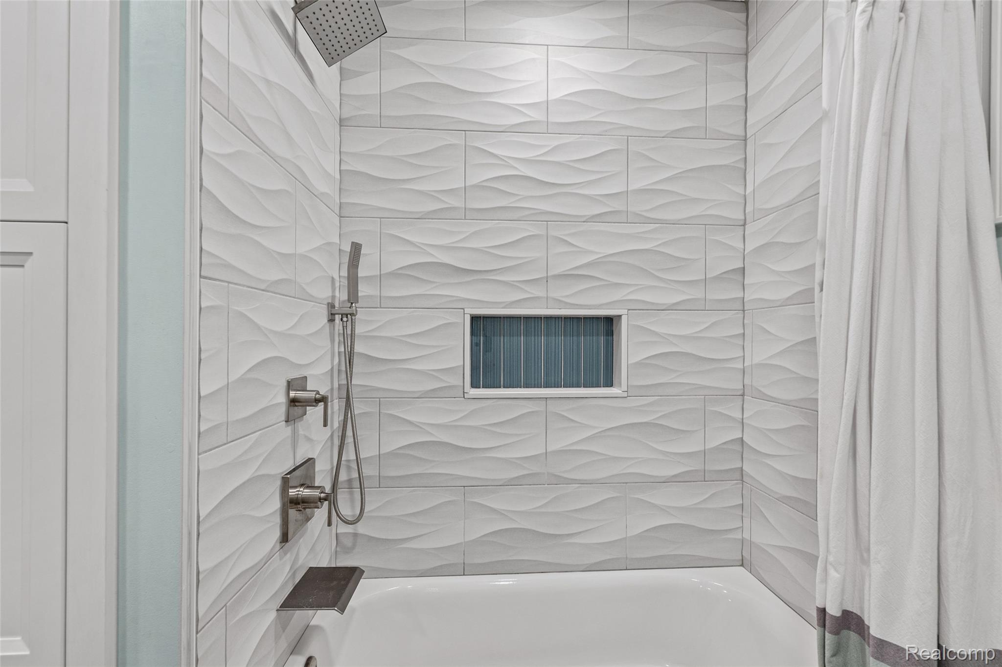 49775 Keycove Street