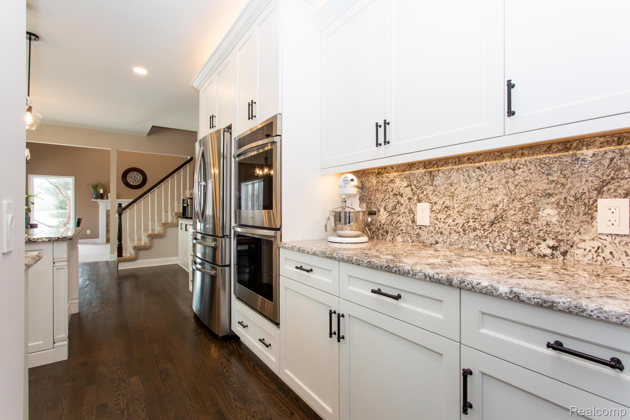 414 Roundview Drive