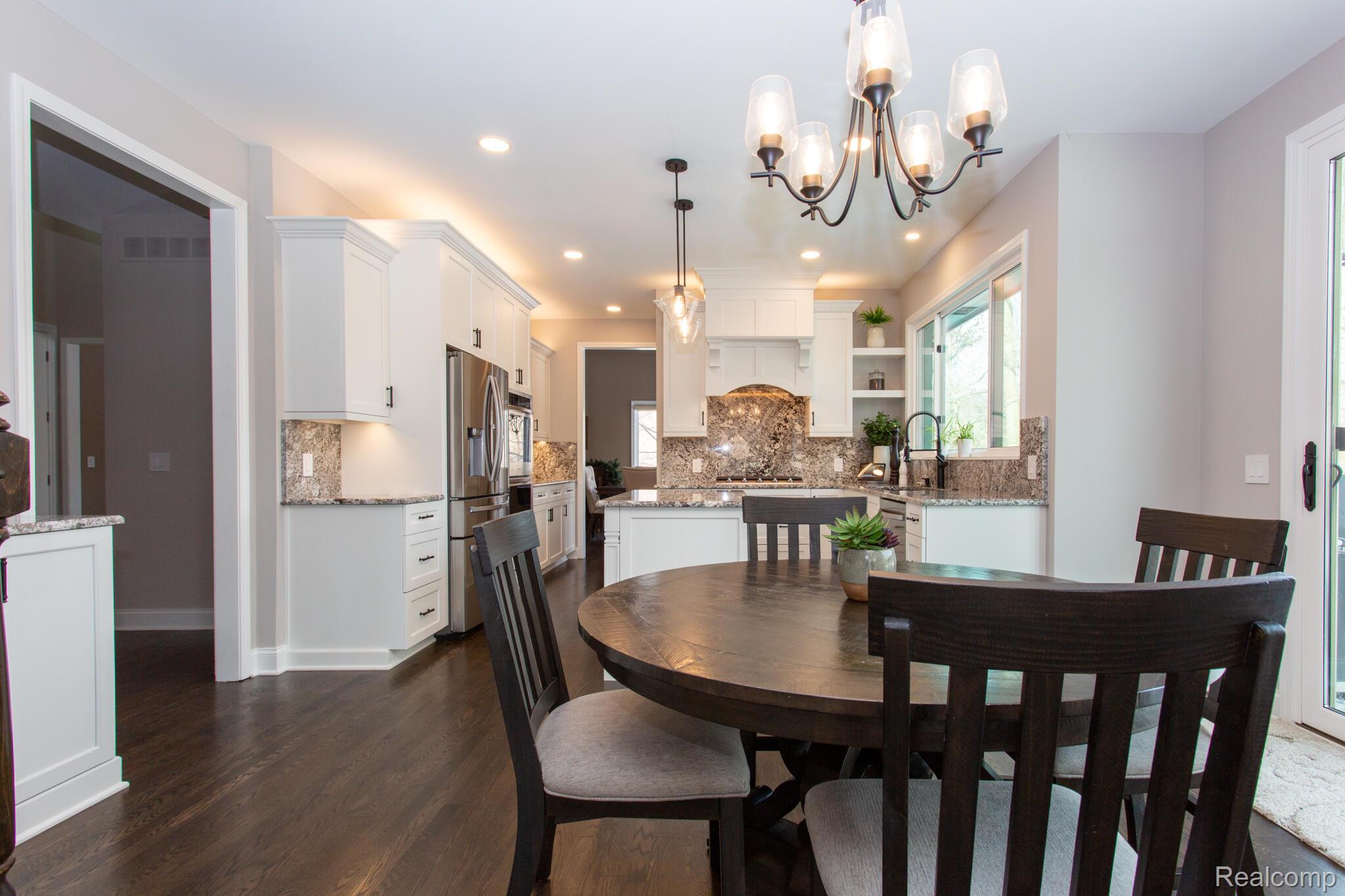 414 Roundview Drive