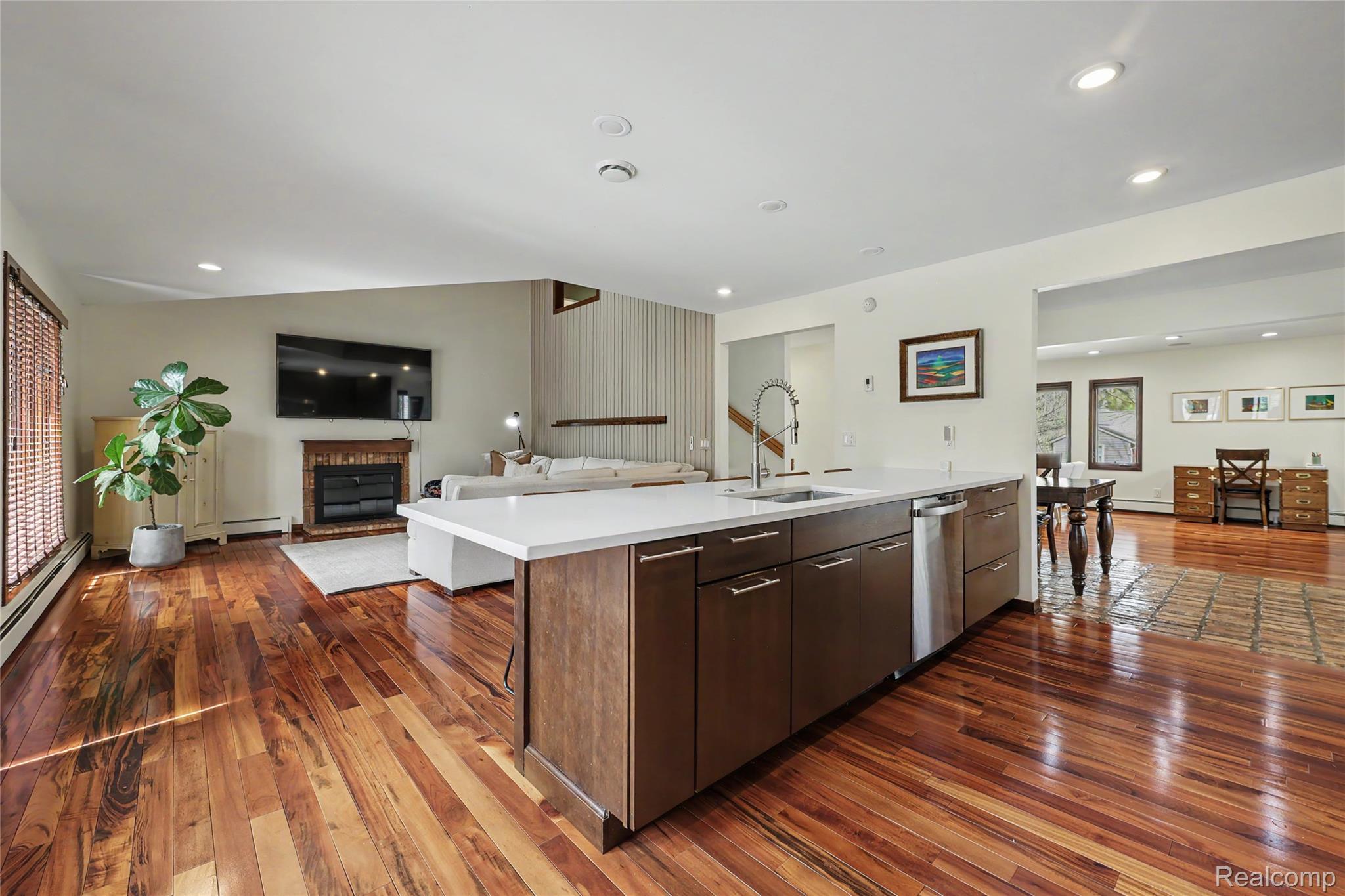 312 Terry Avenue