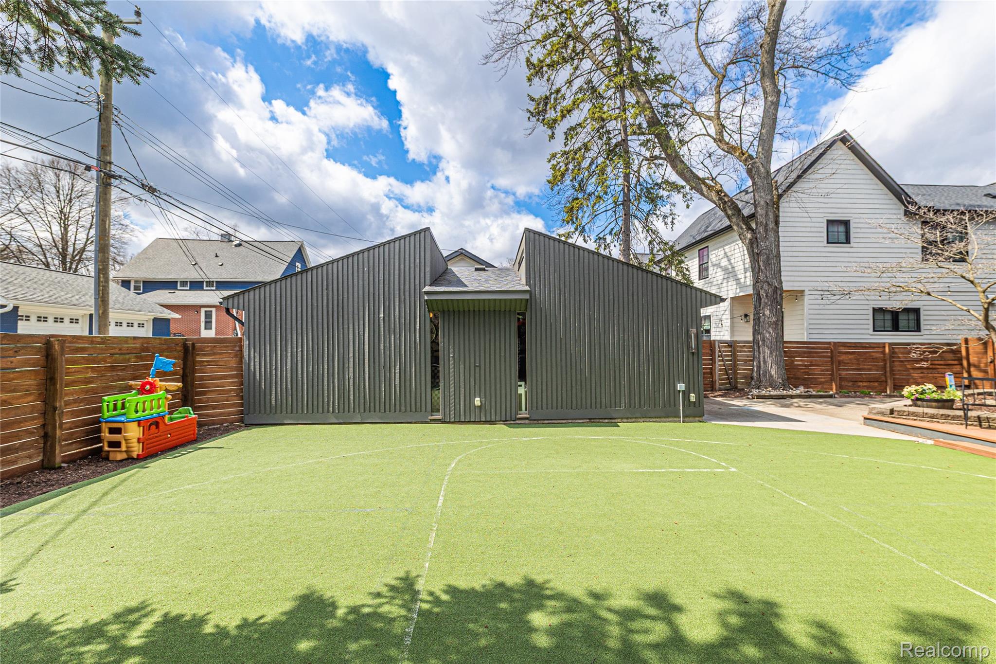 312 Terry Avenue