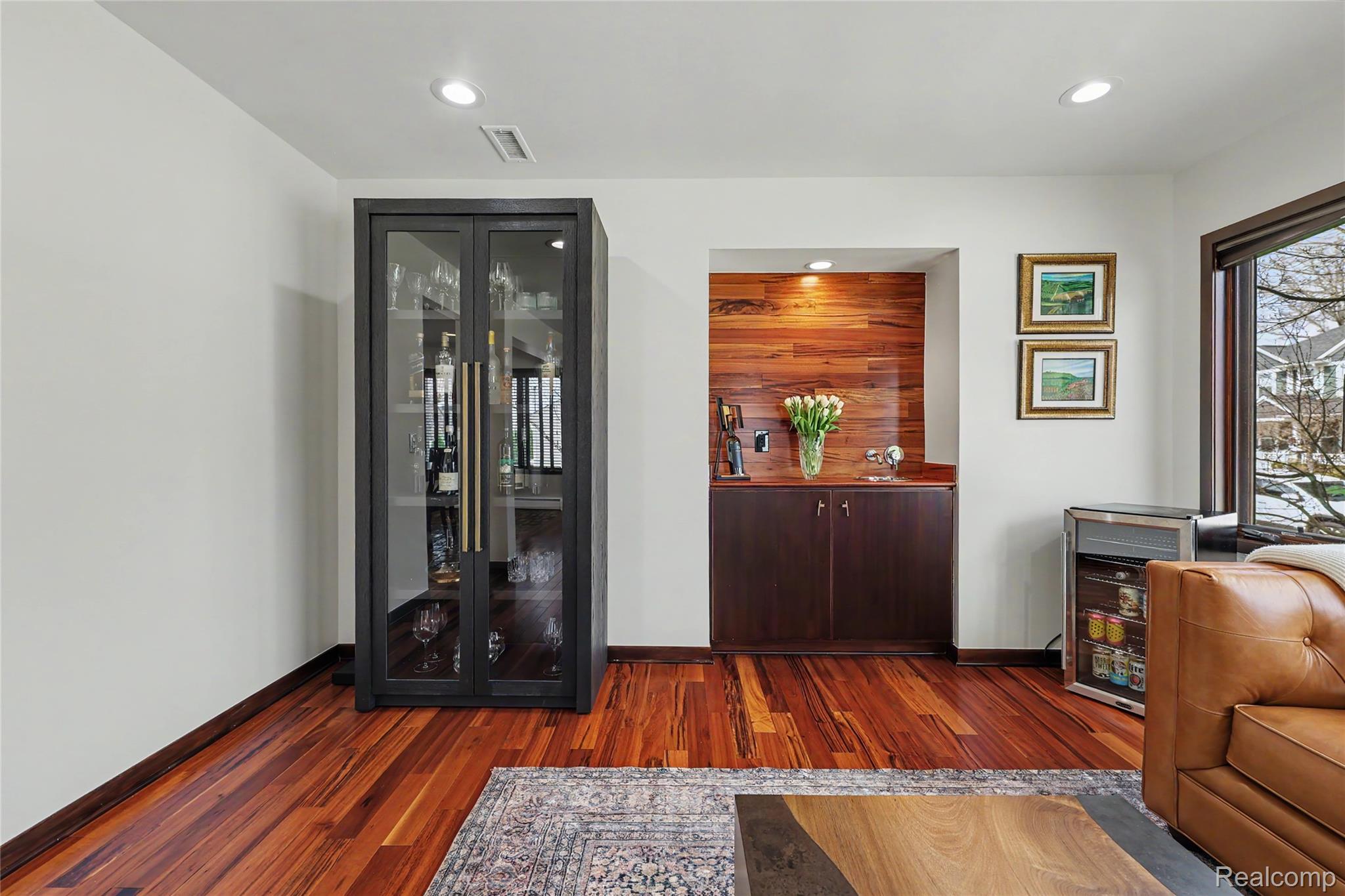 312 Terry Avenue