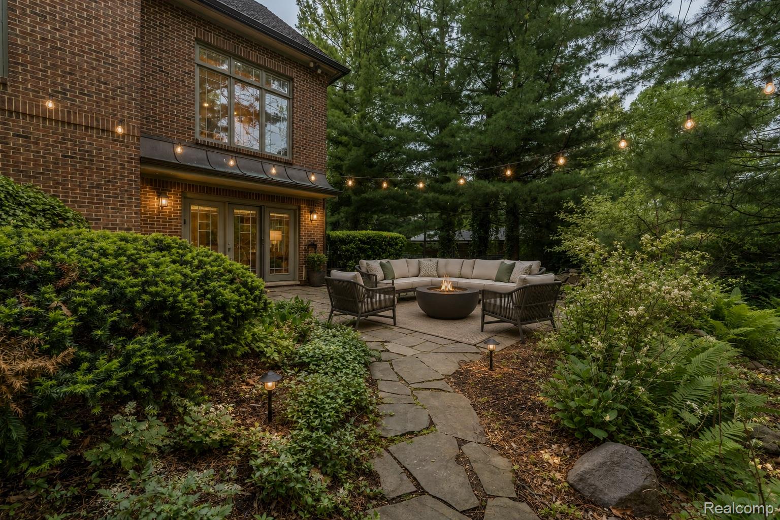 4054 Cranbrook Court