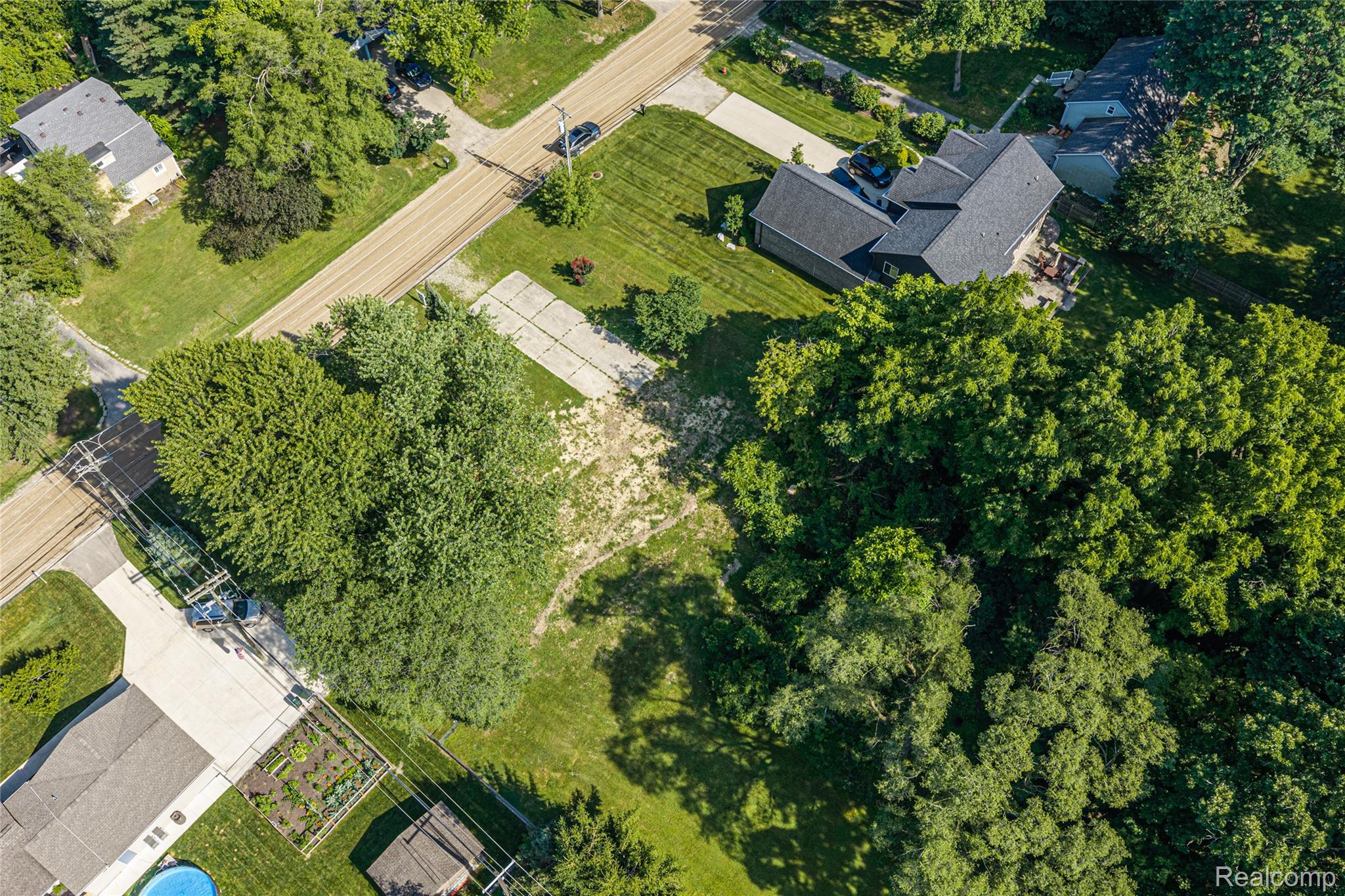 466 Driftwood Avenue