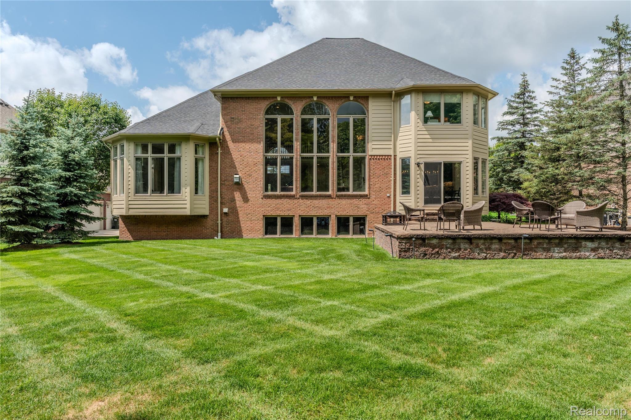 819 Majestic Drive