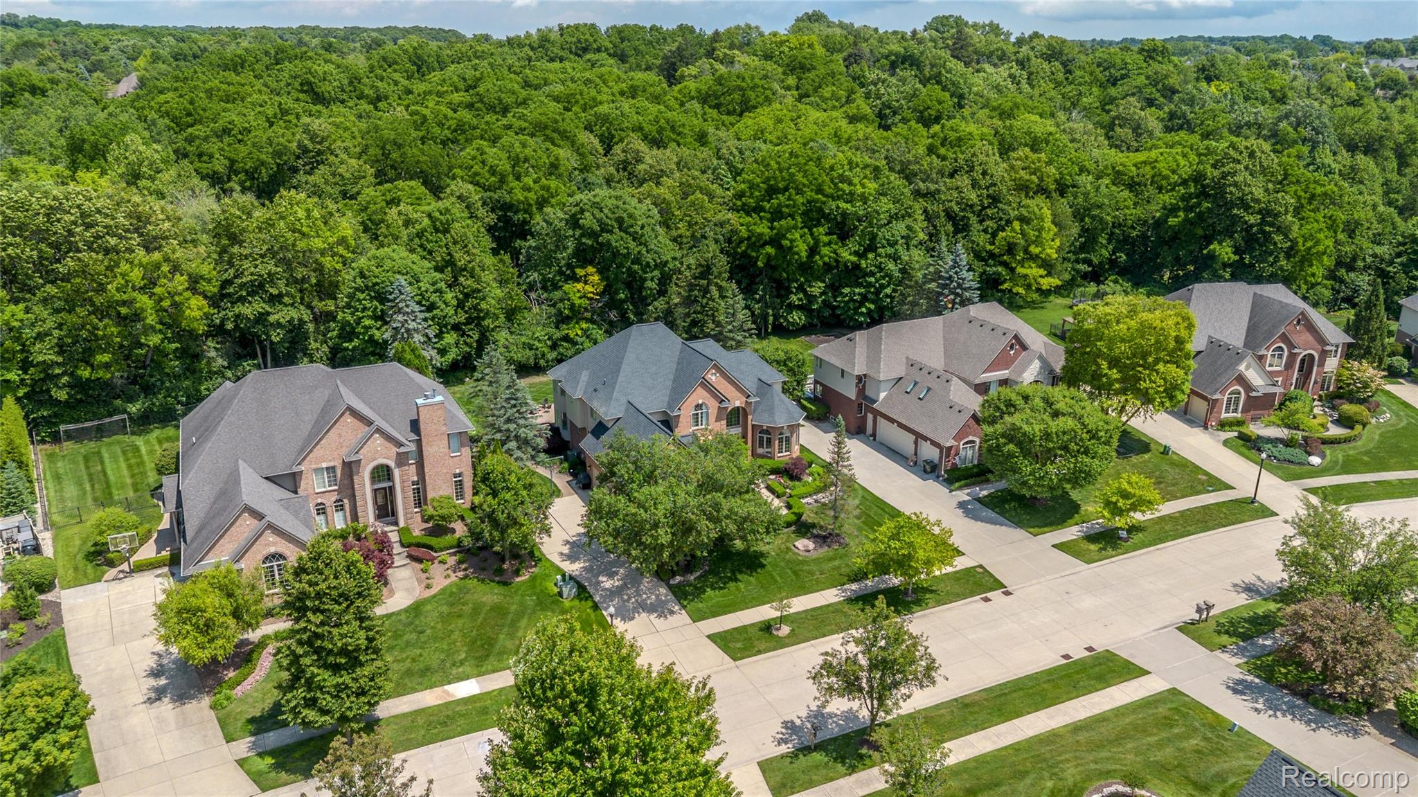 819 Majestic Drive
