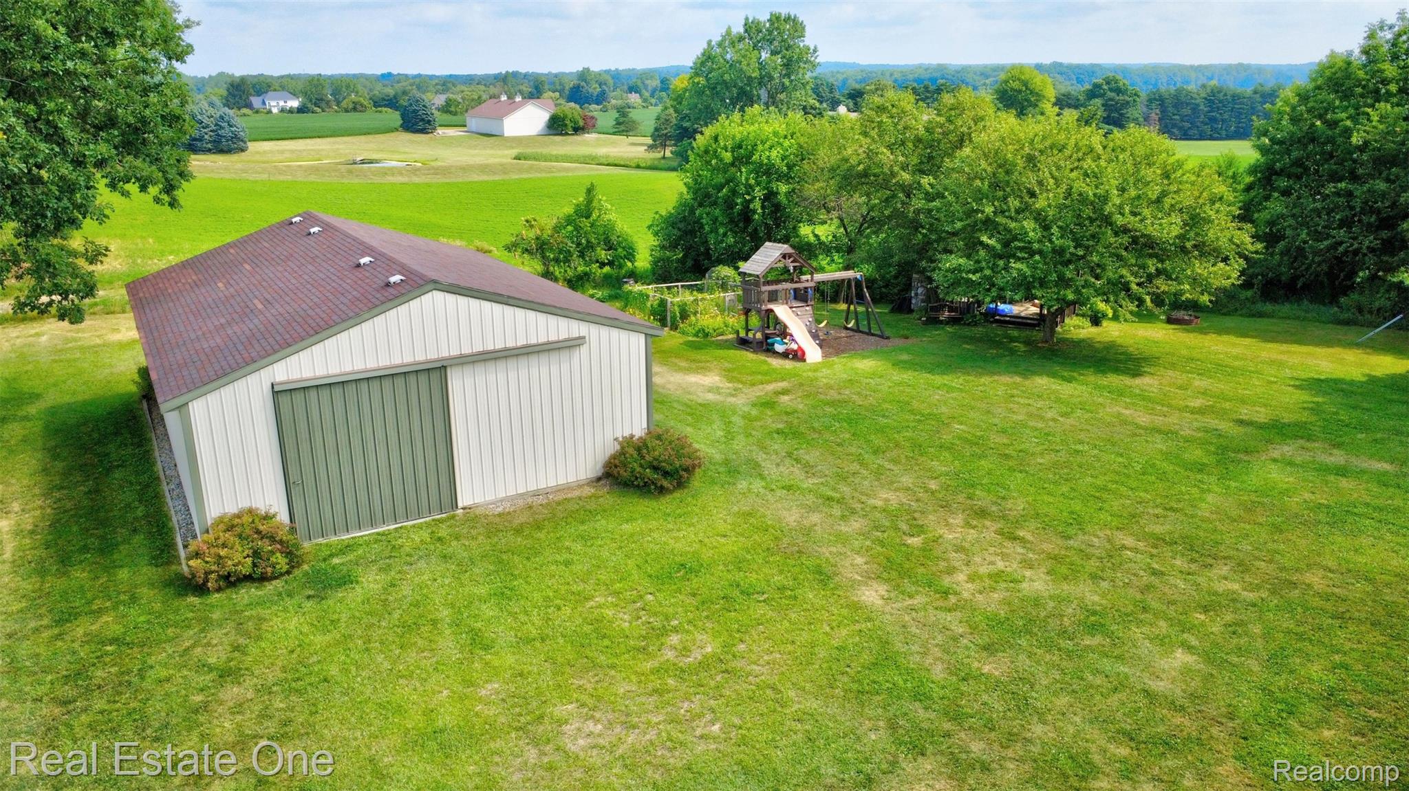1136 Brauer Road