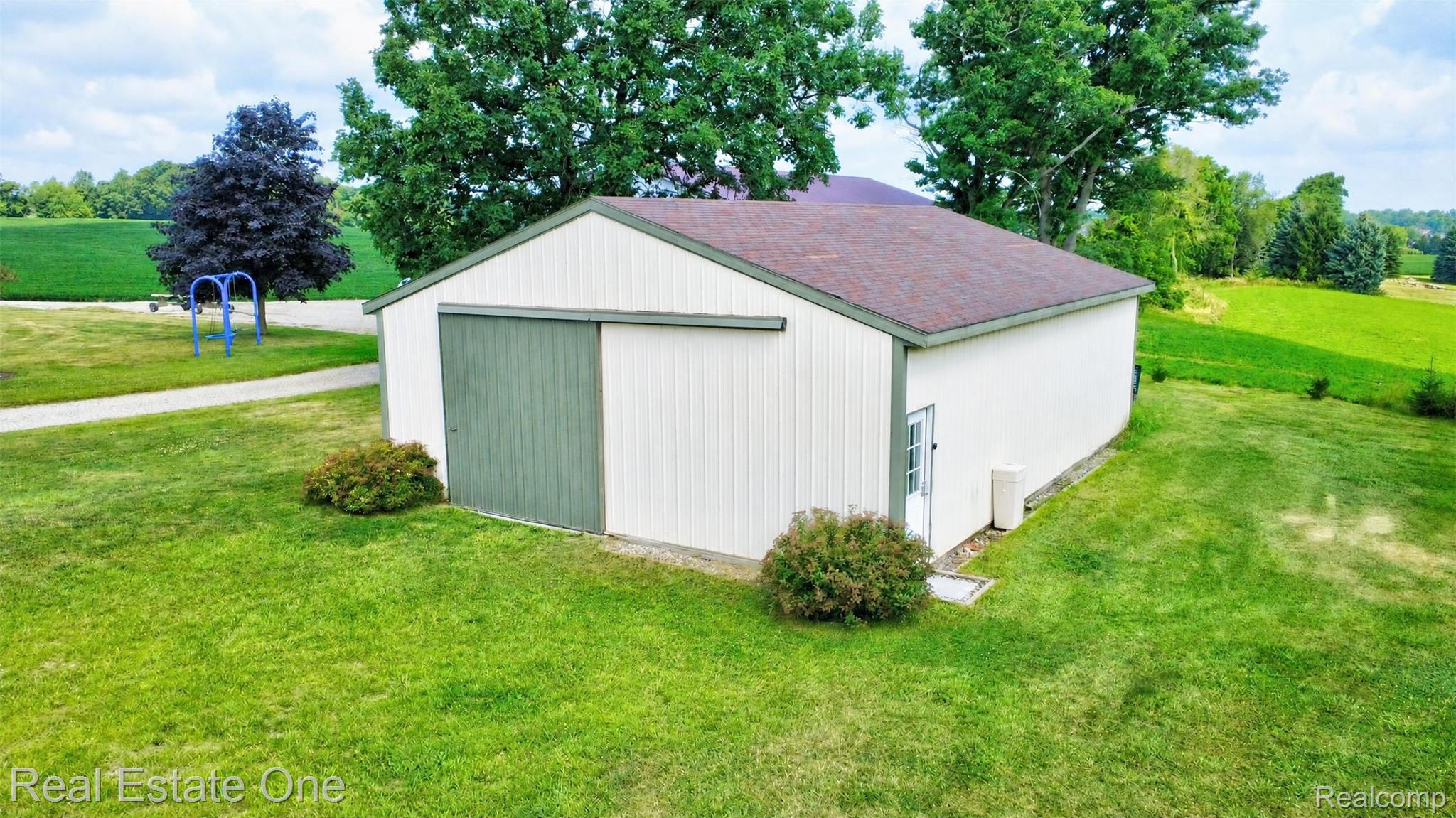 1136 Brauer Road