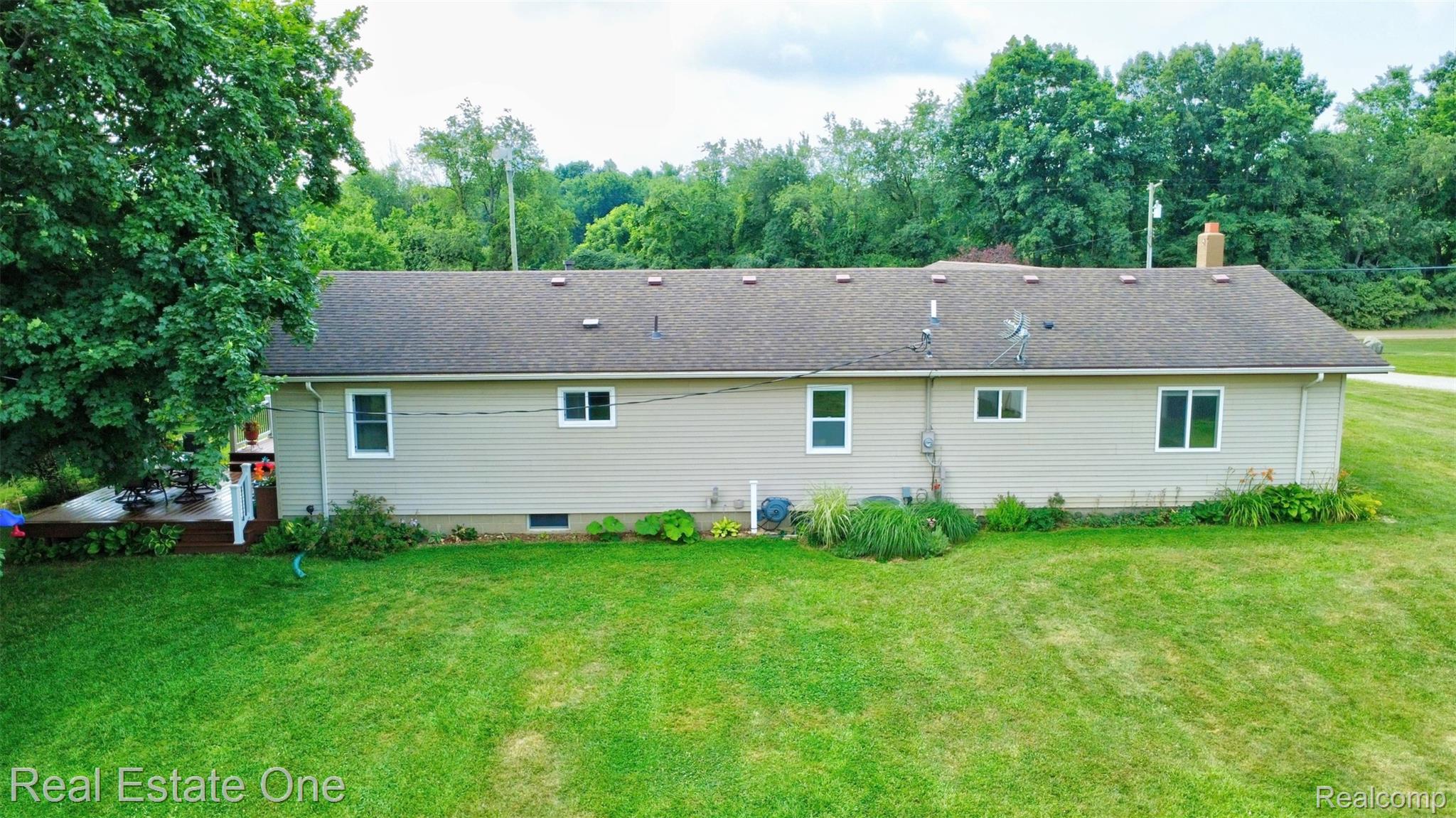 1136 Brauer Road